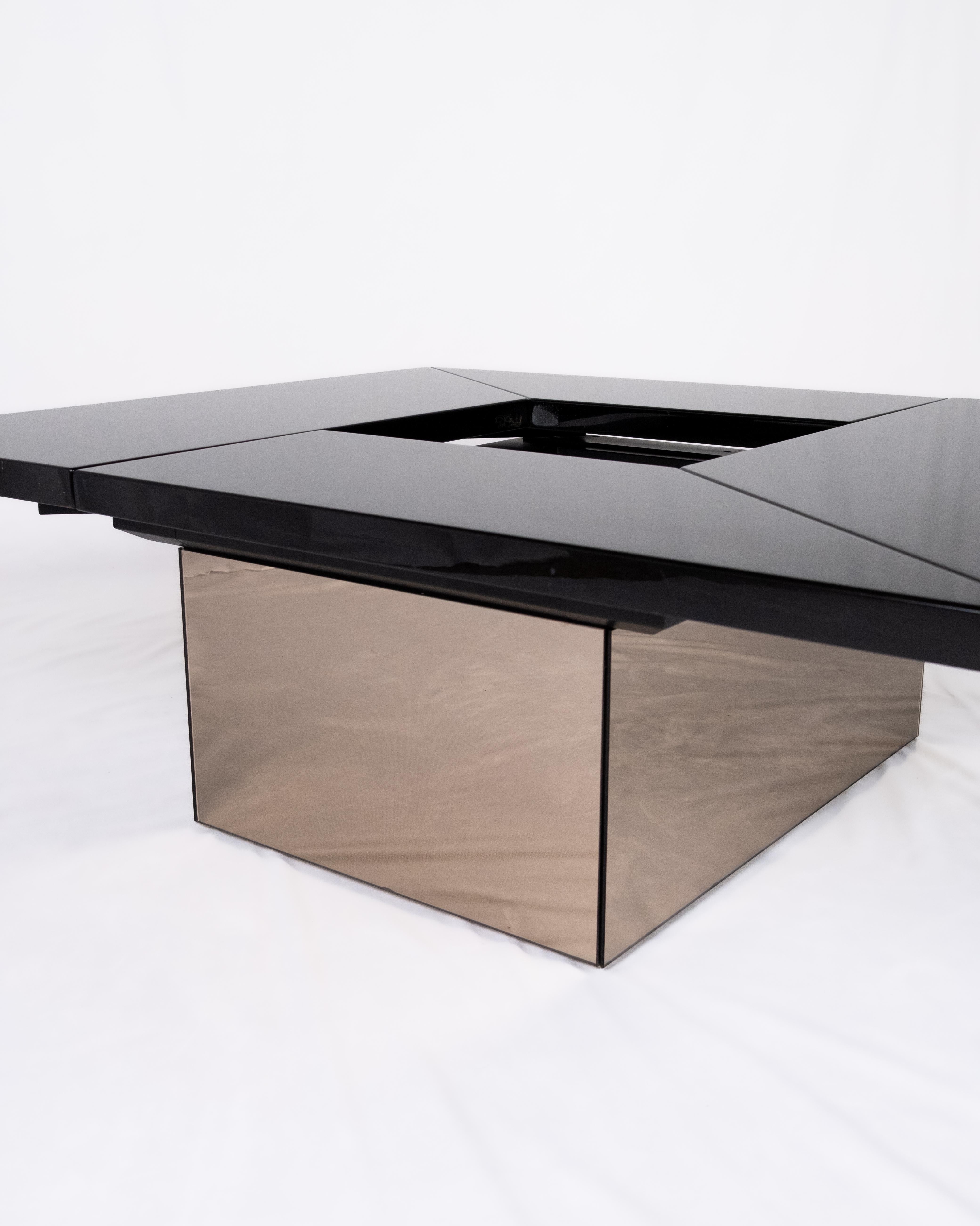 Black lacquered coffee table with bar by Paul Michel for Roche Bobois, 1980s For Sale 4