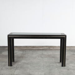 Schwarz lackierter Konsolentisch mit Messingverzierungen, 1970er Jahre