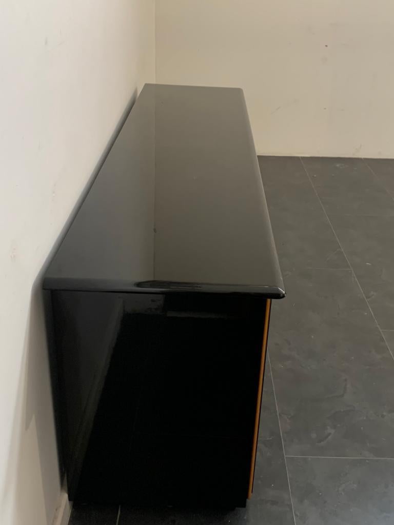 Black Lacquered Credenza with Layered Wood by Pierre Cardin for Roche Bobois For Sale 3