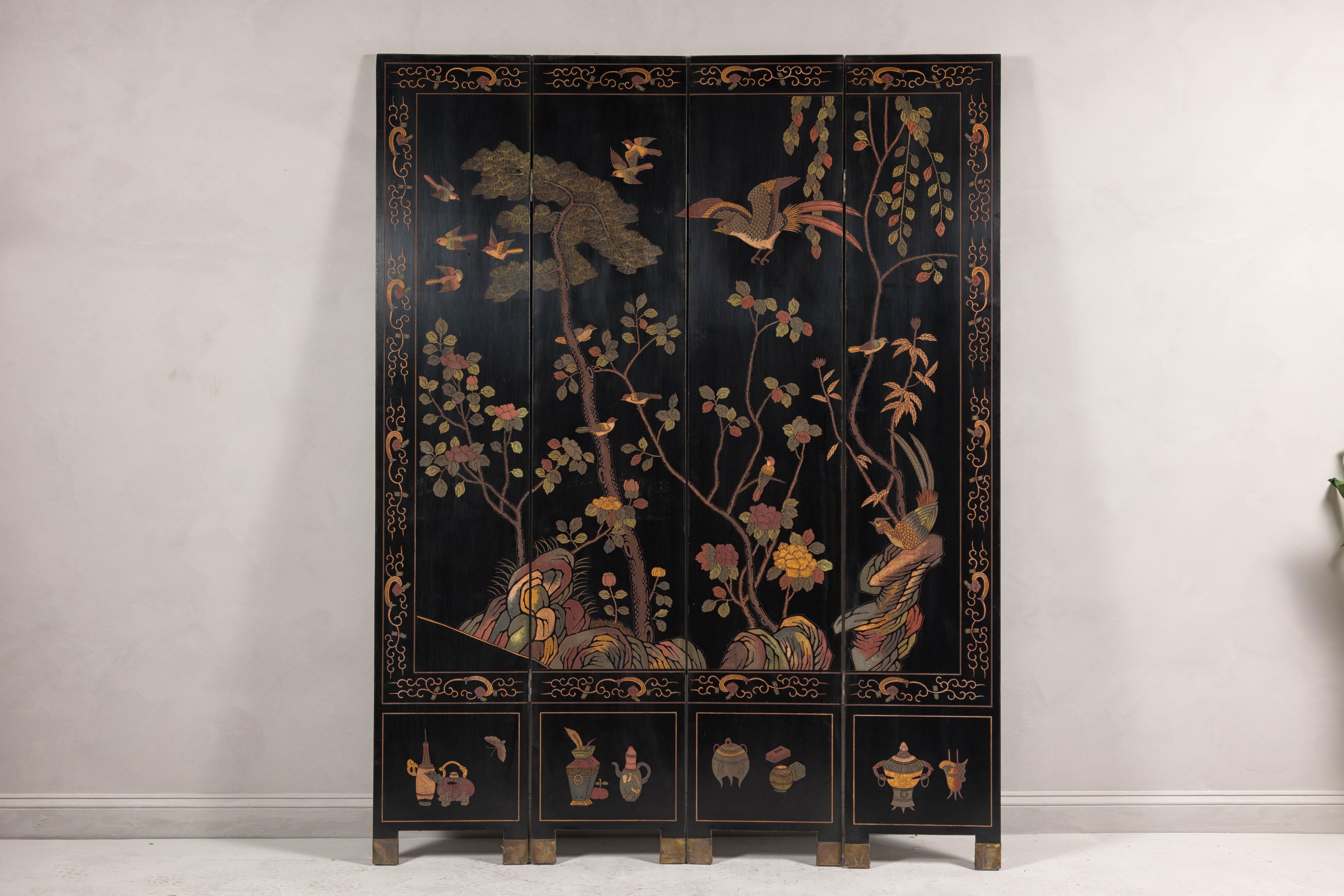 Black Lacquered Four-Panel Screen with Polychrome Bird, Foliage and Tree Décor For Sale 7