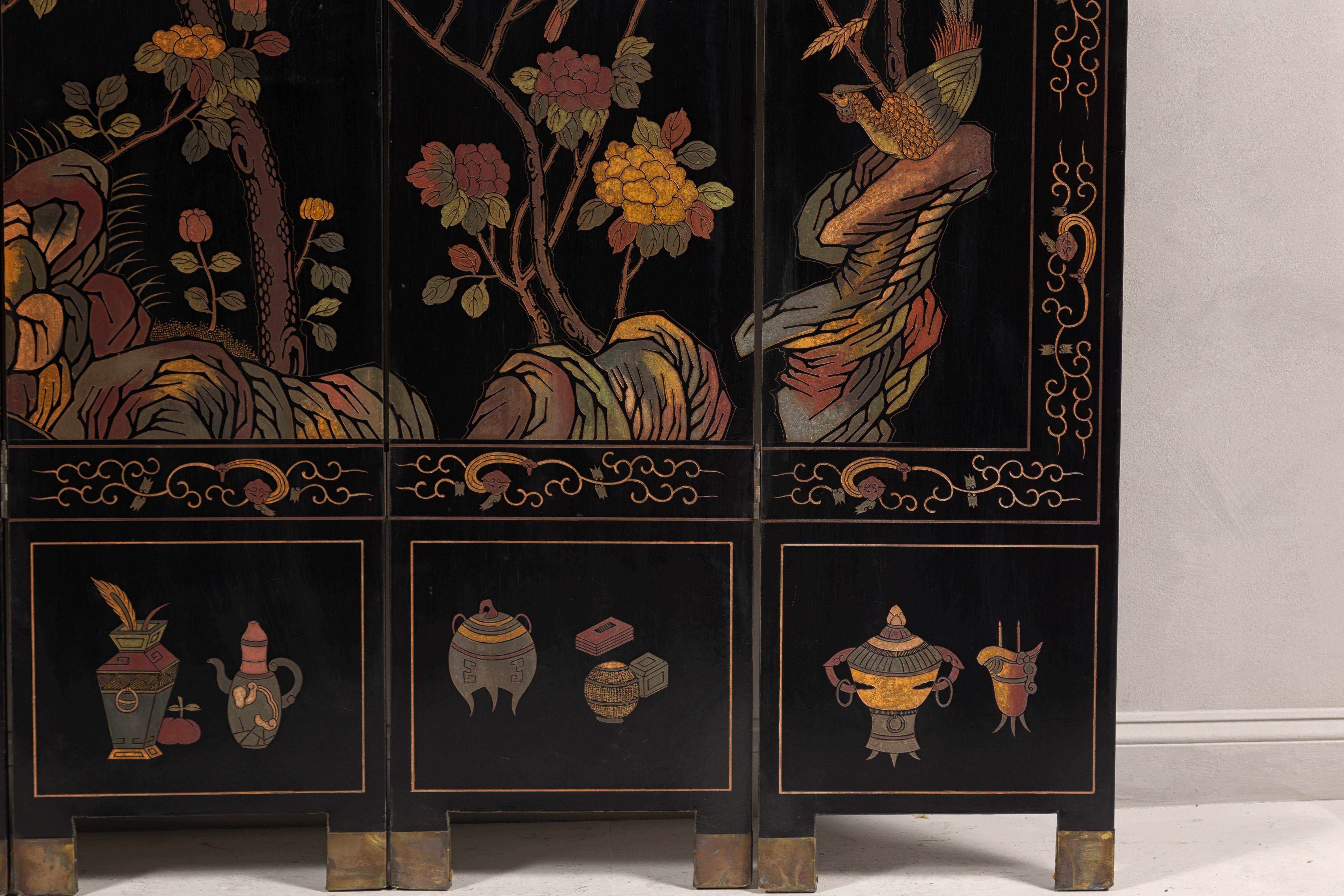 Black Lacquered Four-Panel Screen with Polychrome Bird, Foliage and Tree Décor For Sale 1