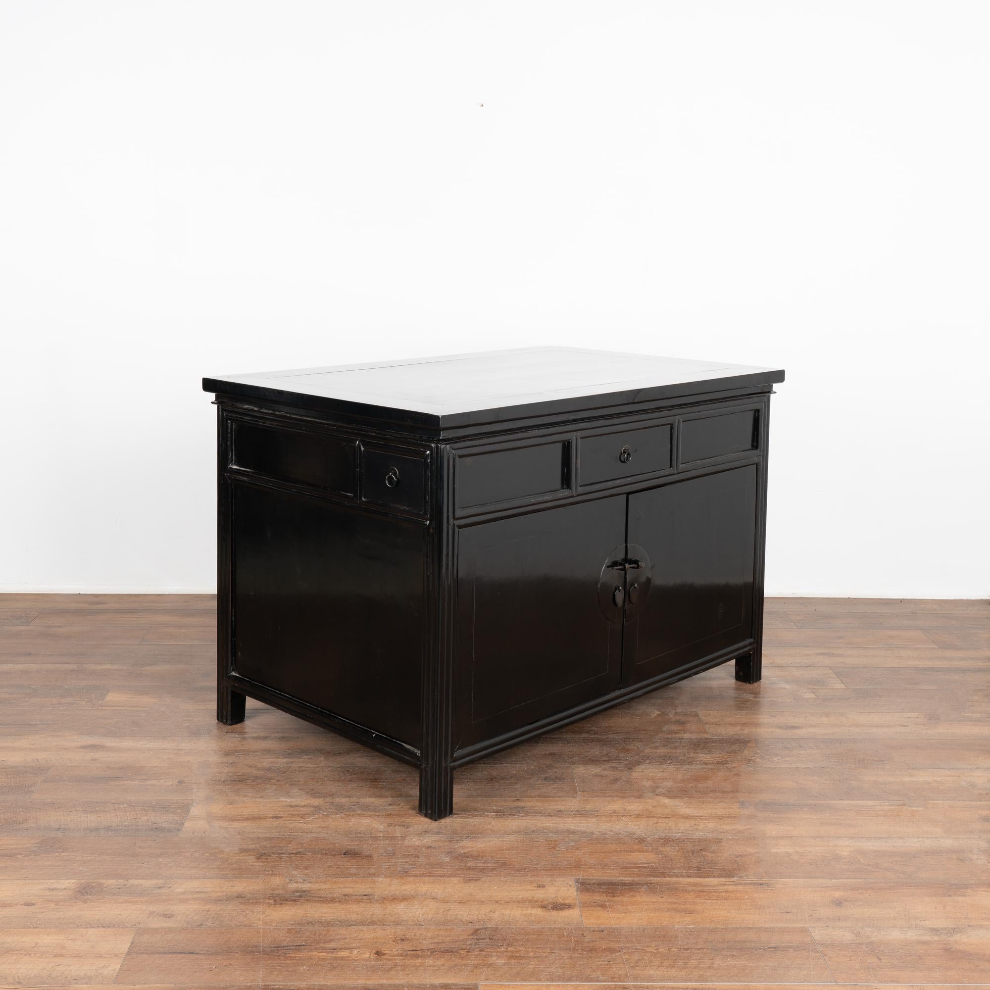 Black Lacquered Free Standing Console Cabinet or Kitchen Island, China 1880 2