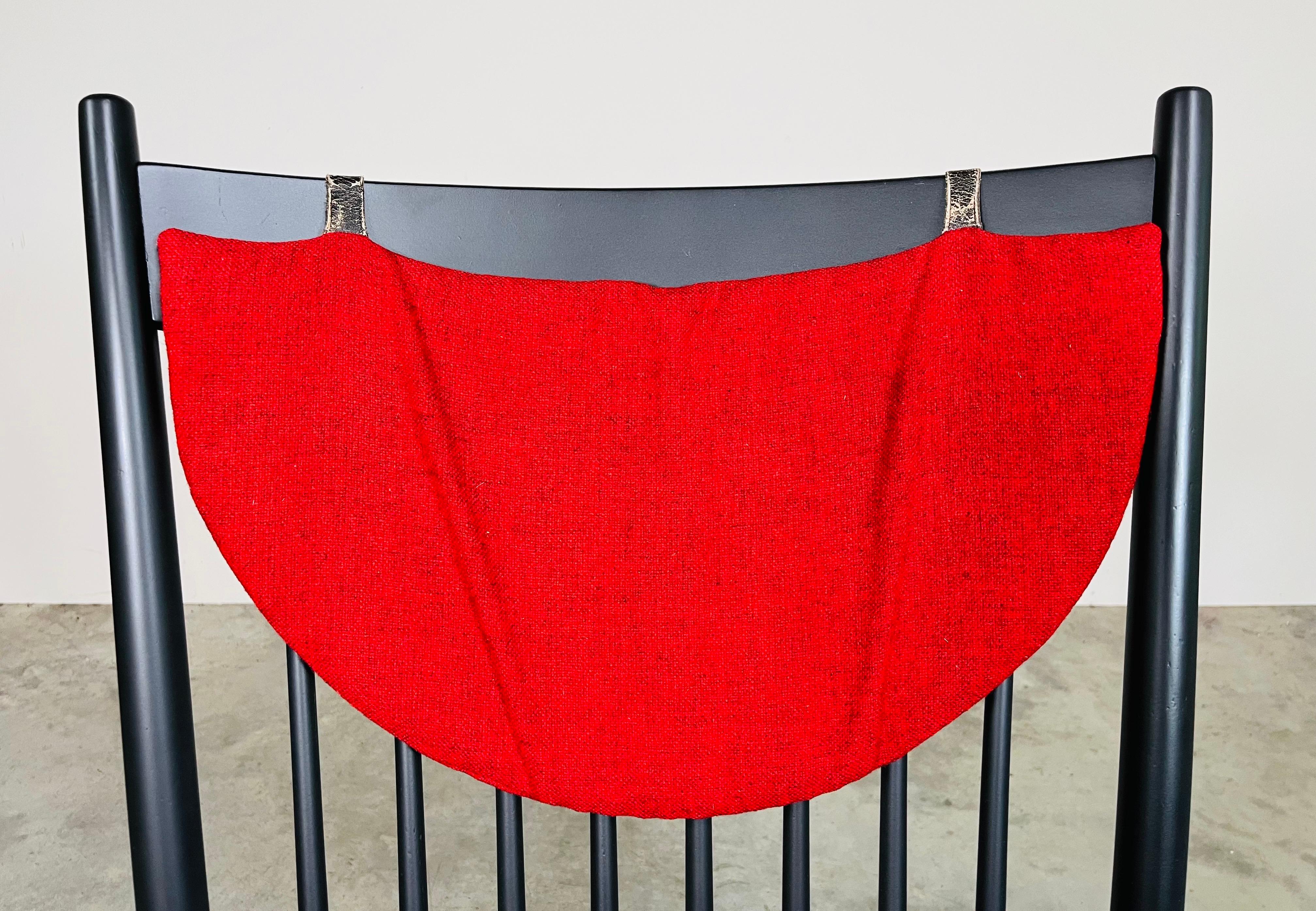 Schwarz lackierter Hans J. Wegner J16 Schaukelstuhl oder Schaukelstuhl für FDB Mobler, schwarz lackiert, 1963 im Angebot 1