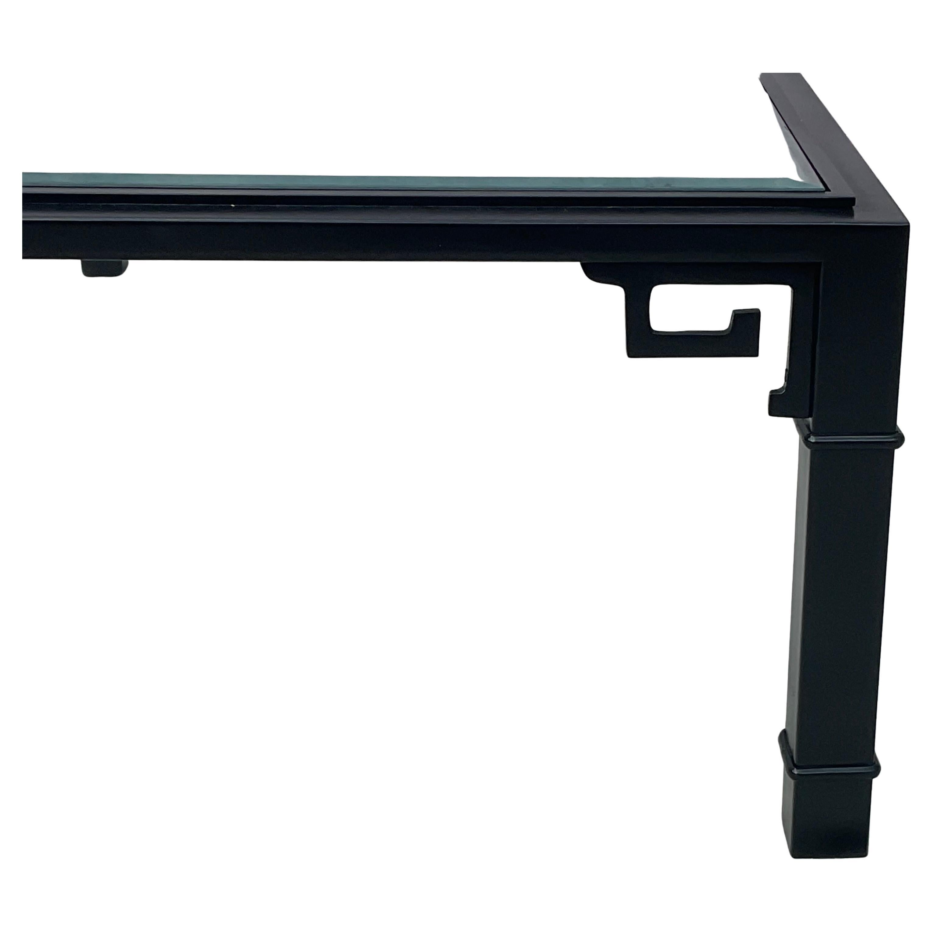 Fer Table basse en fer laqué noir en vente