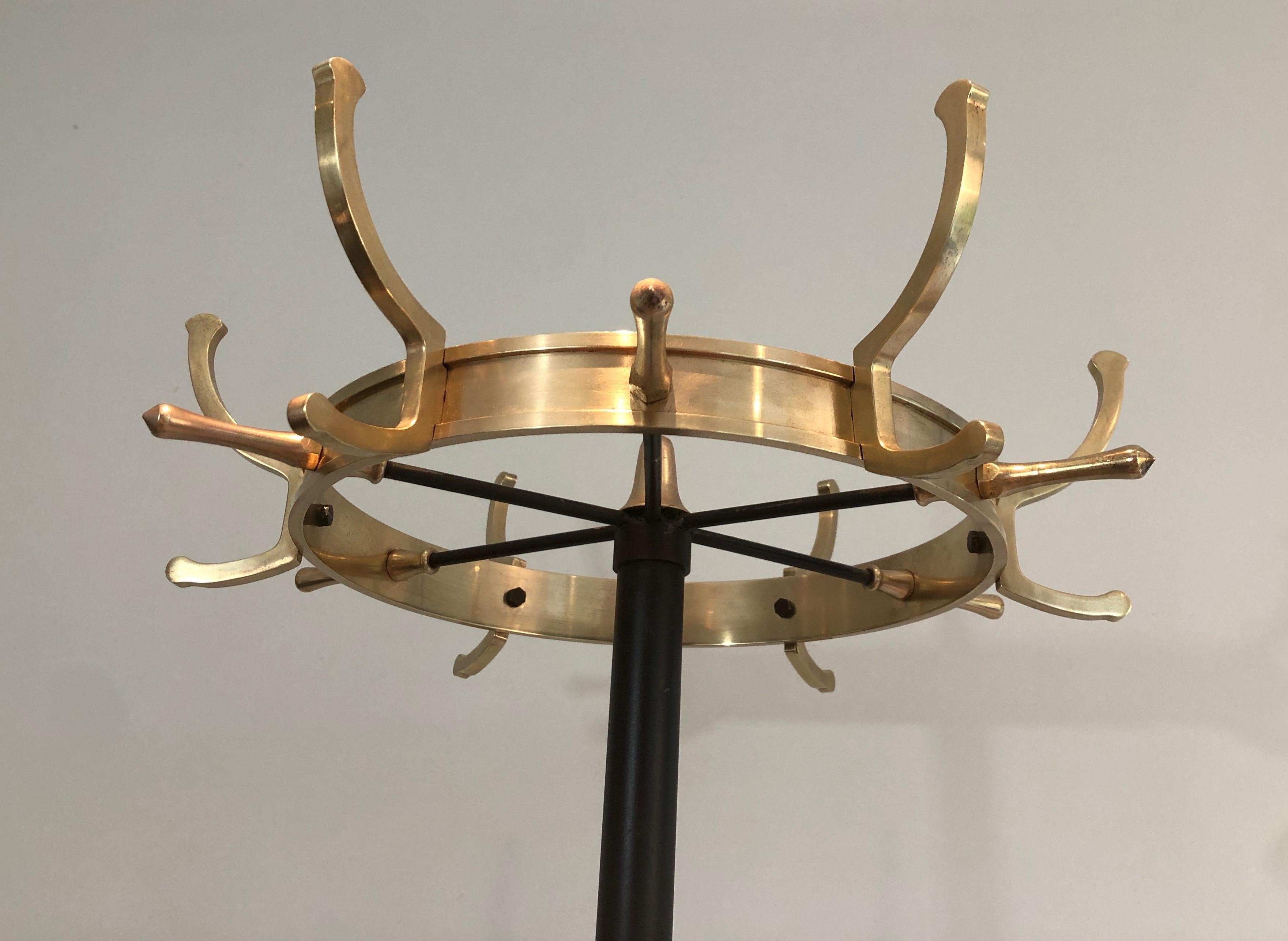 Black Lacquered Metal and Brass Coat Rack by Jacques Adnet In Good Condition In Marcq-en-Barœul, Hauts-de-France