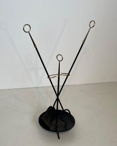 Utensilios para chimenea de diseño en metal lacado negro y latón, circa 1970