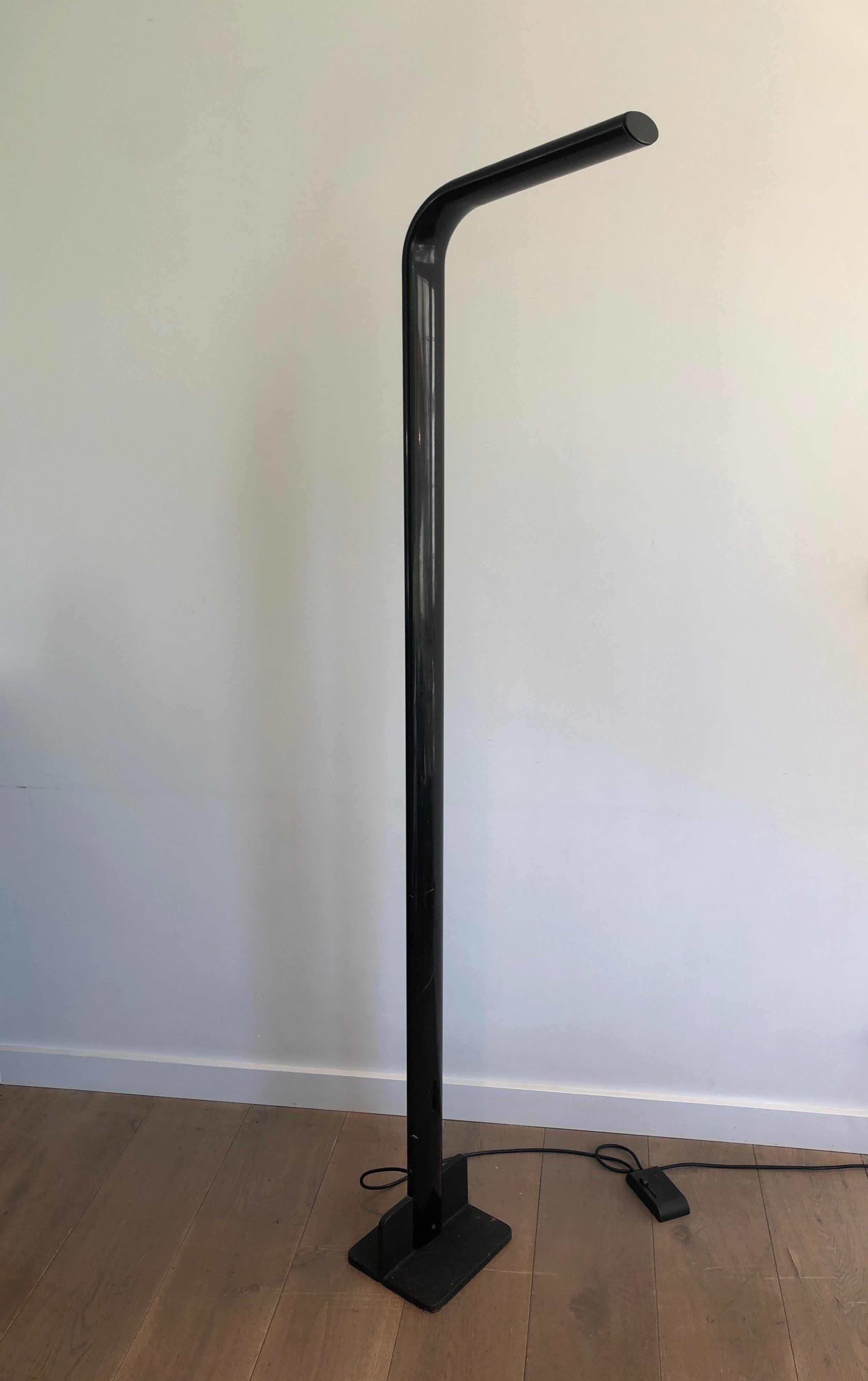 Late 20th Century Black Lacquered Metal Floor Lamp For Sale