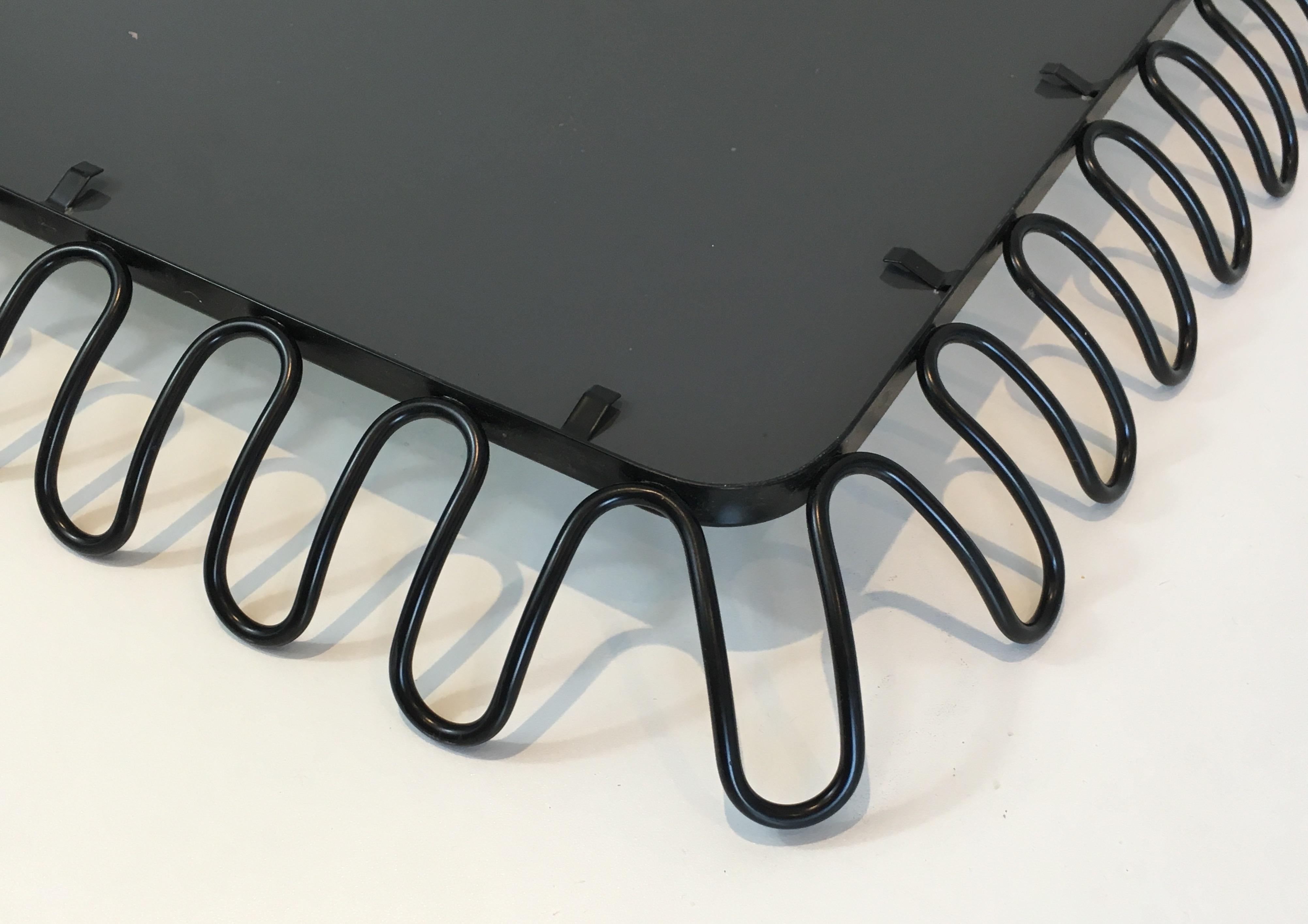 Métal Miroir en métal laqué noir en vente