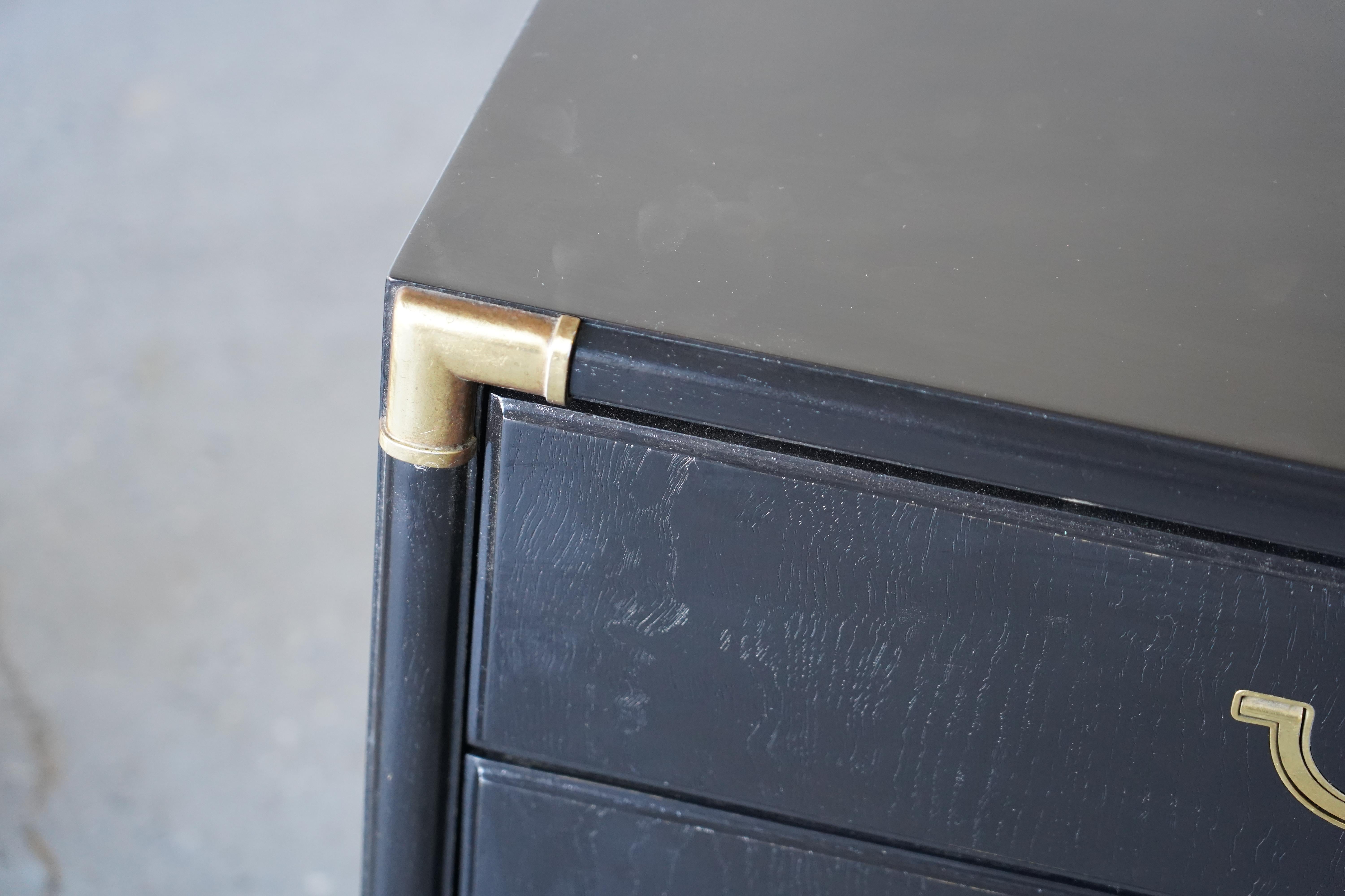 Black lacquered  mid-century modern Hollywood Regency Campaign  nightstands For Sale 11