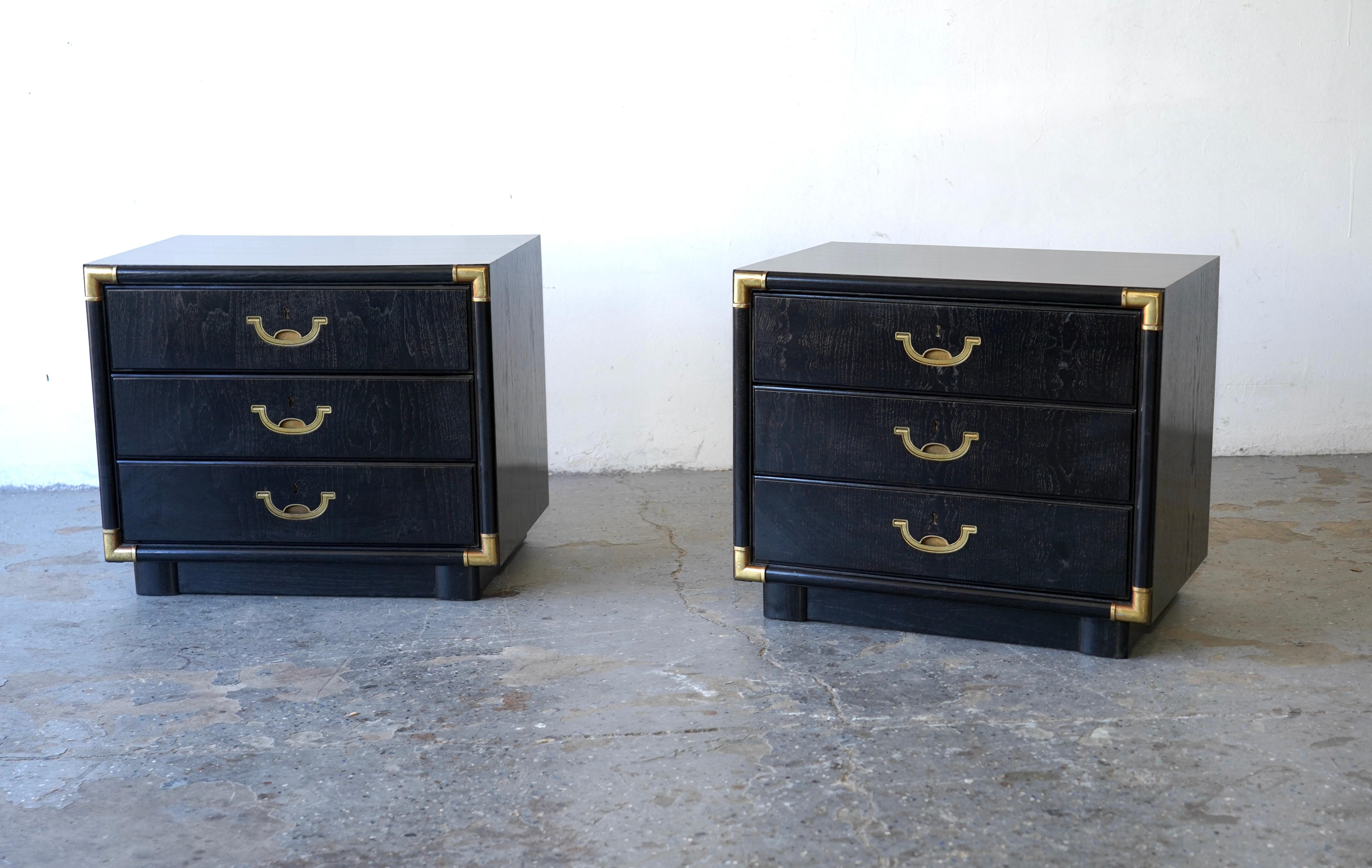 Black lacquered  mid-century modern Hollywood Regency Campaign  nightstands For Sale 3