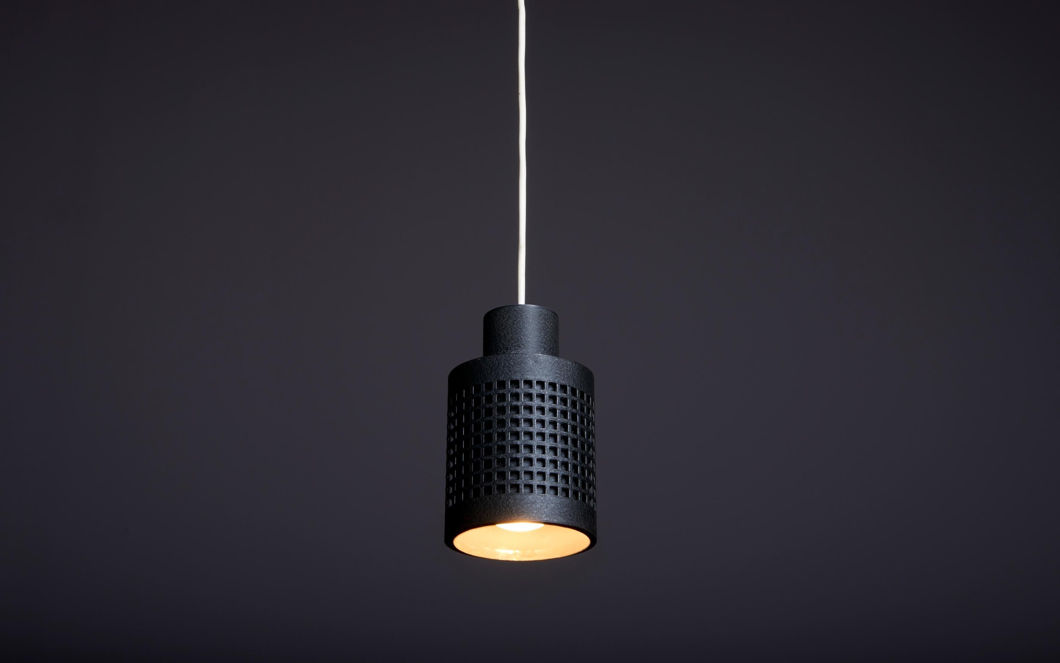 Black Lacquered Pendant Lamp by Leitz, Germany 1950s In Good Condition For Sale In Berlin, DE
