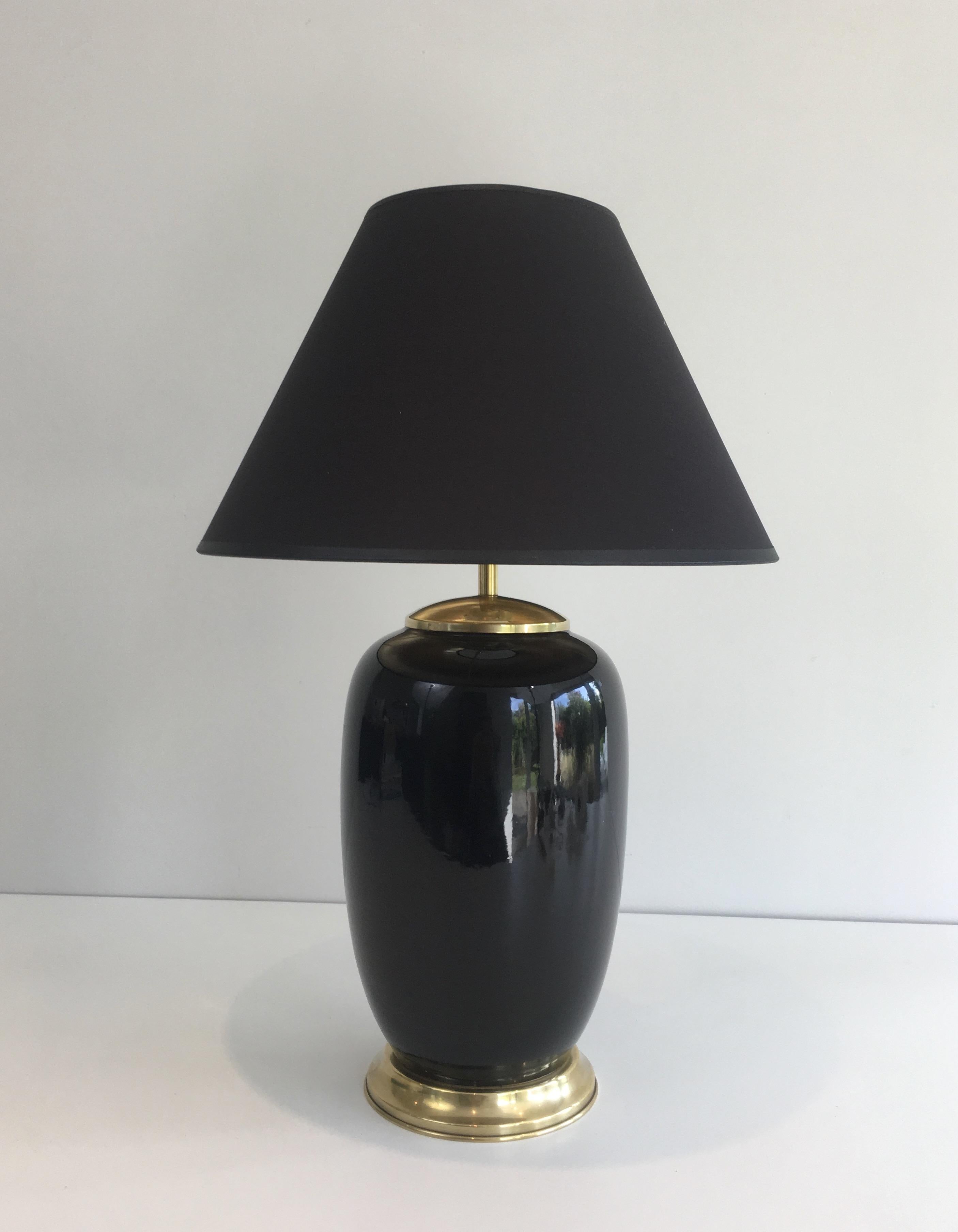 Black Lacquered Porcelain and Brass Table Lamp, French, circa 1970 7