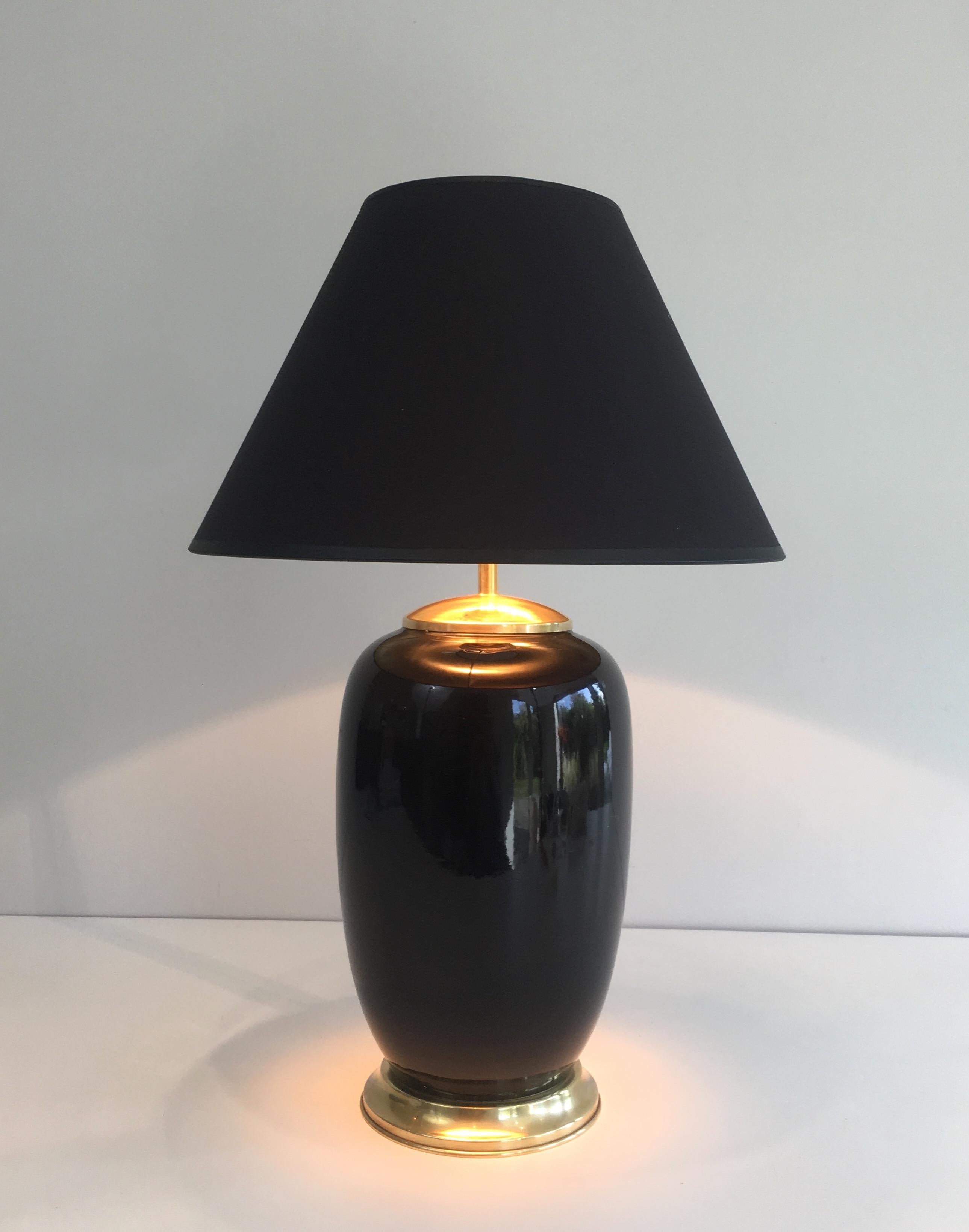 Black Lacquered Porcelain and Brass Table Lamp, French, circa 1970 1