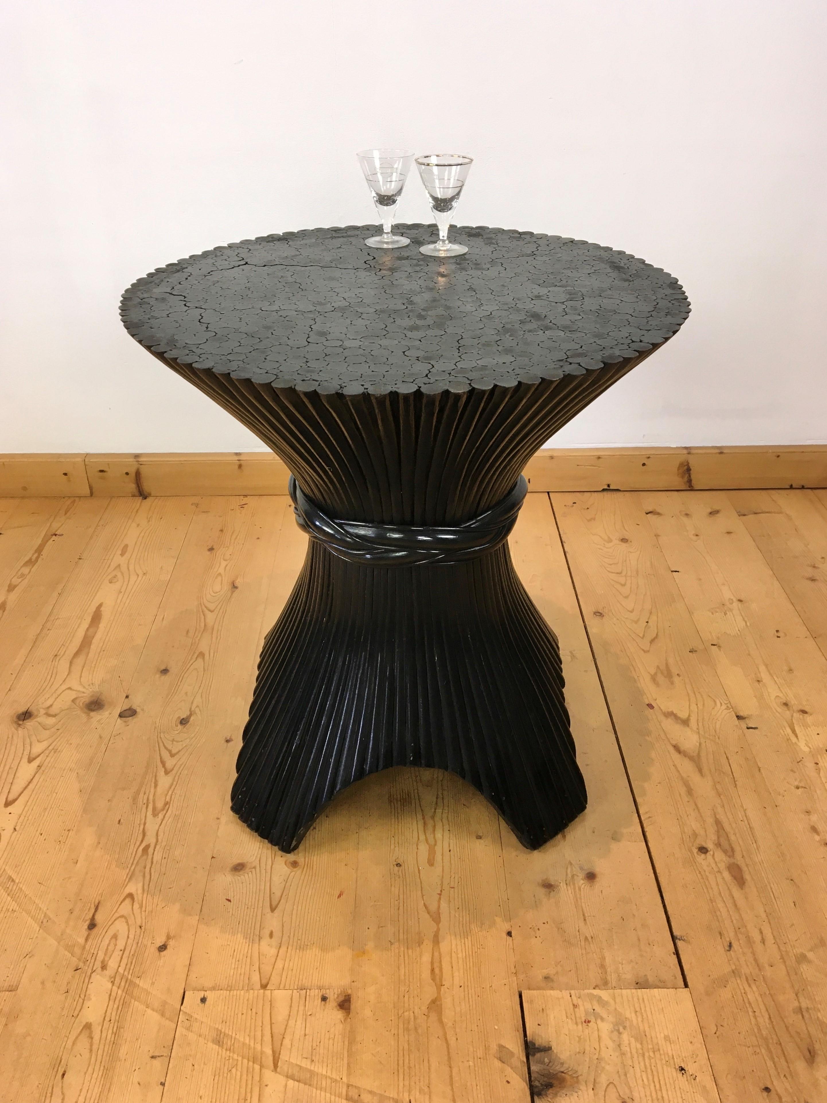 Black Lacquered Rattan Dining Room Table Base for 6 For Sale 1
