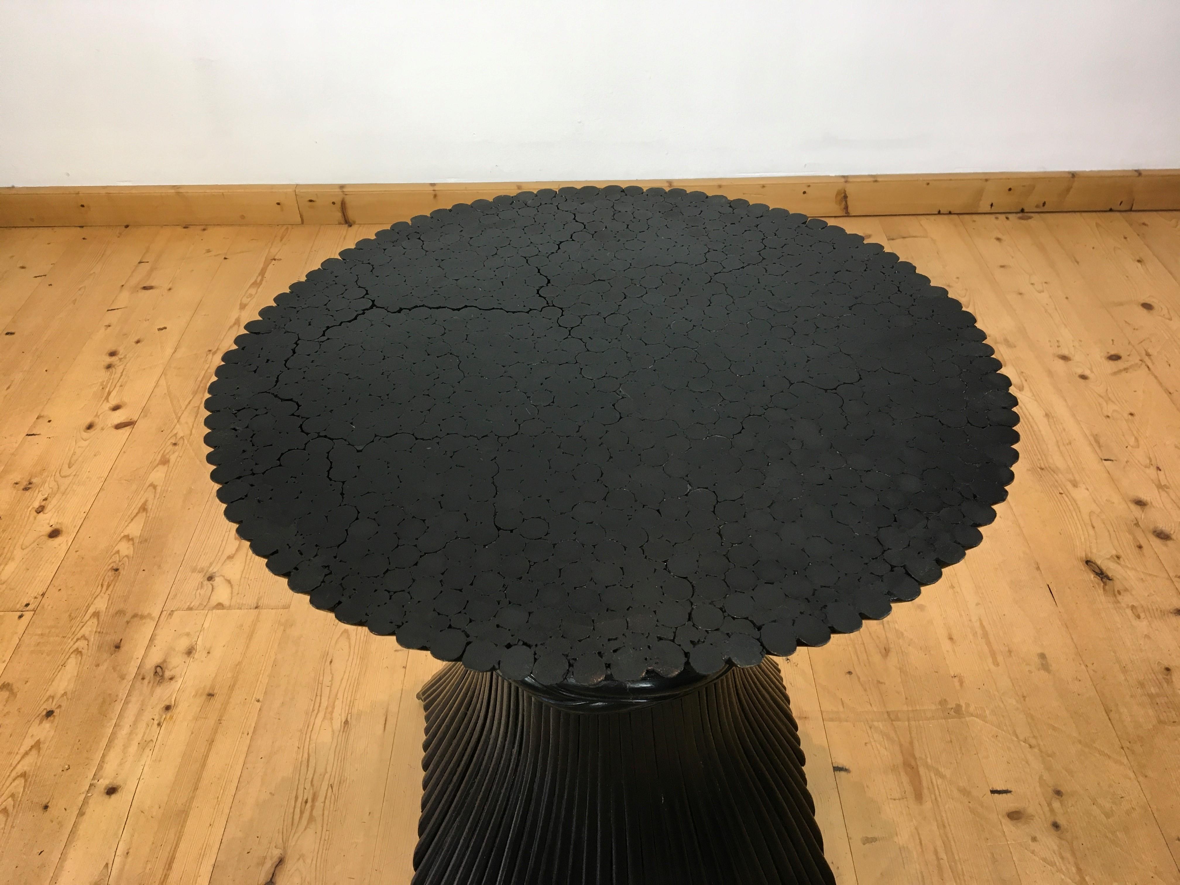 Black Lacquered Rattan Dining Room Table Base for 6 For Sale 2