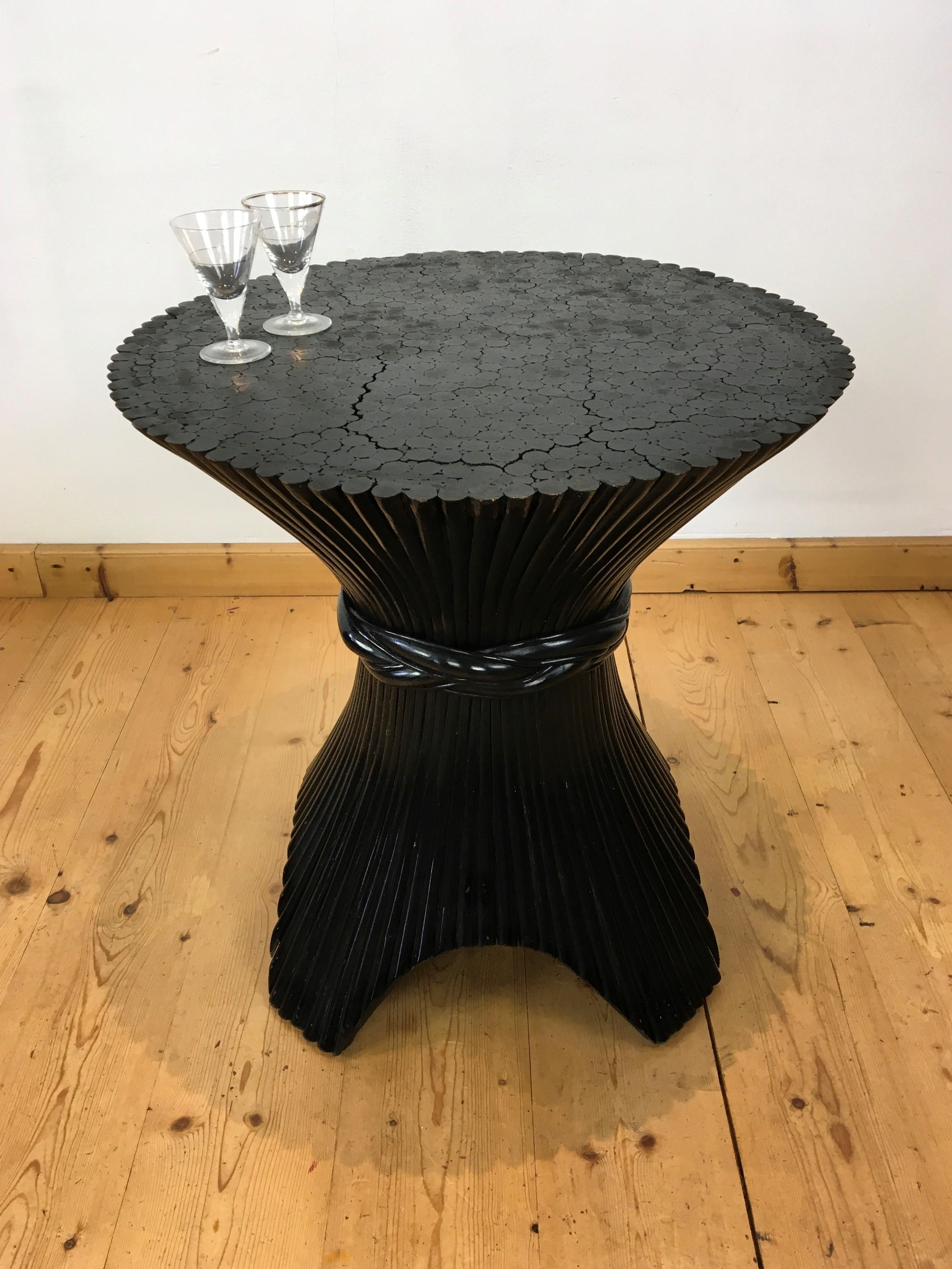 Black Lacquered Rattan Dining Room Table Base for 6 In Good Condition For Sale In Antwerp, BE