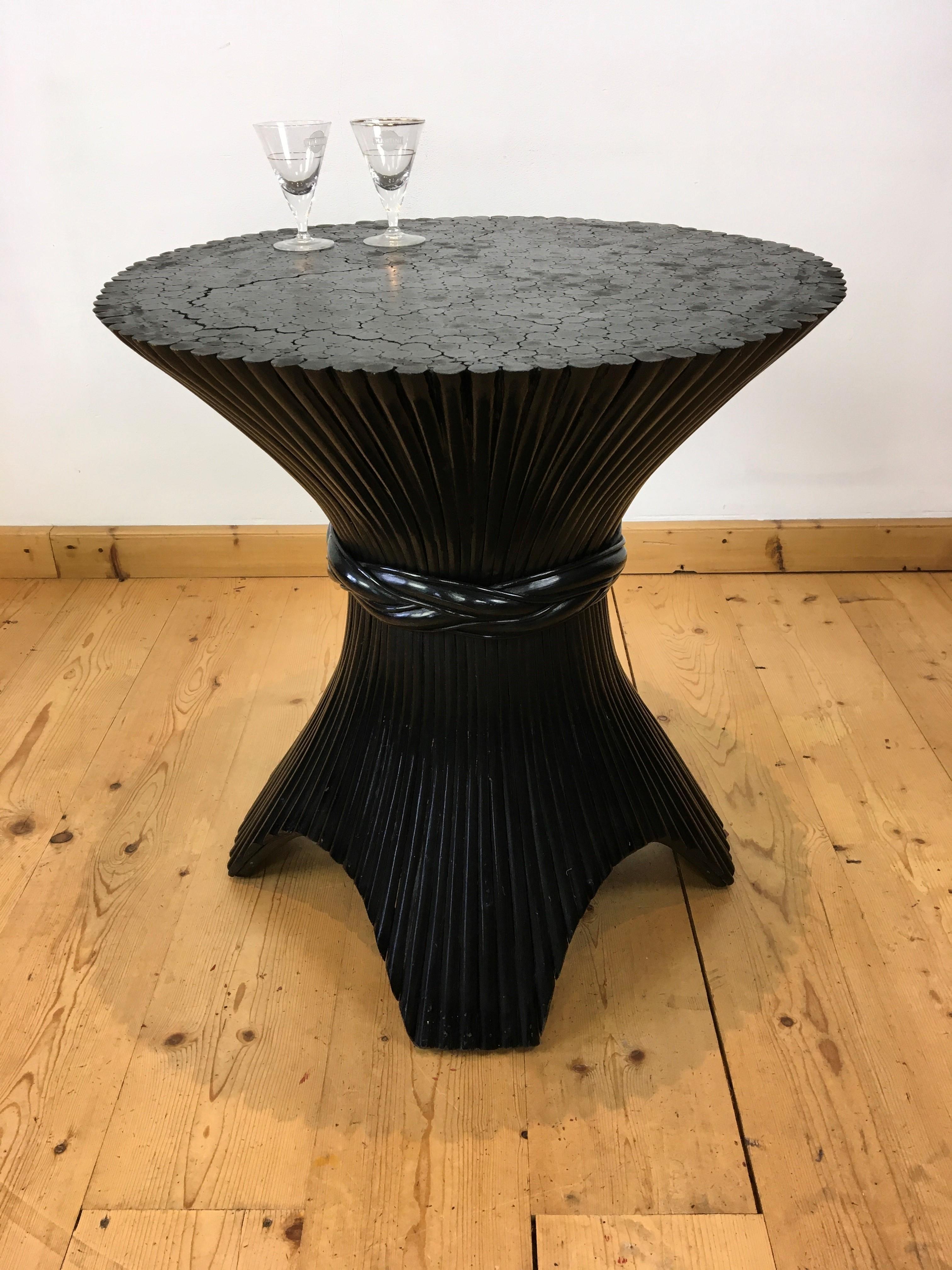 20th Century Black Lacquered Rattan Dining Room Table Base for 6 For Sale