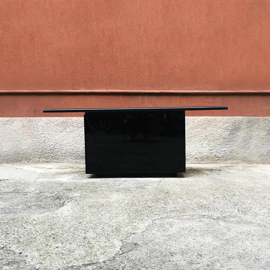 Late 20th Century Black Lacquered Sheraton Sideboard by G.Stoppino and L.Acerbis by Acerbis, 1977