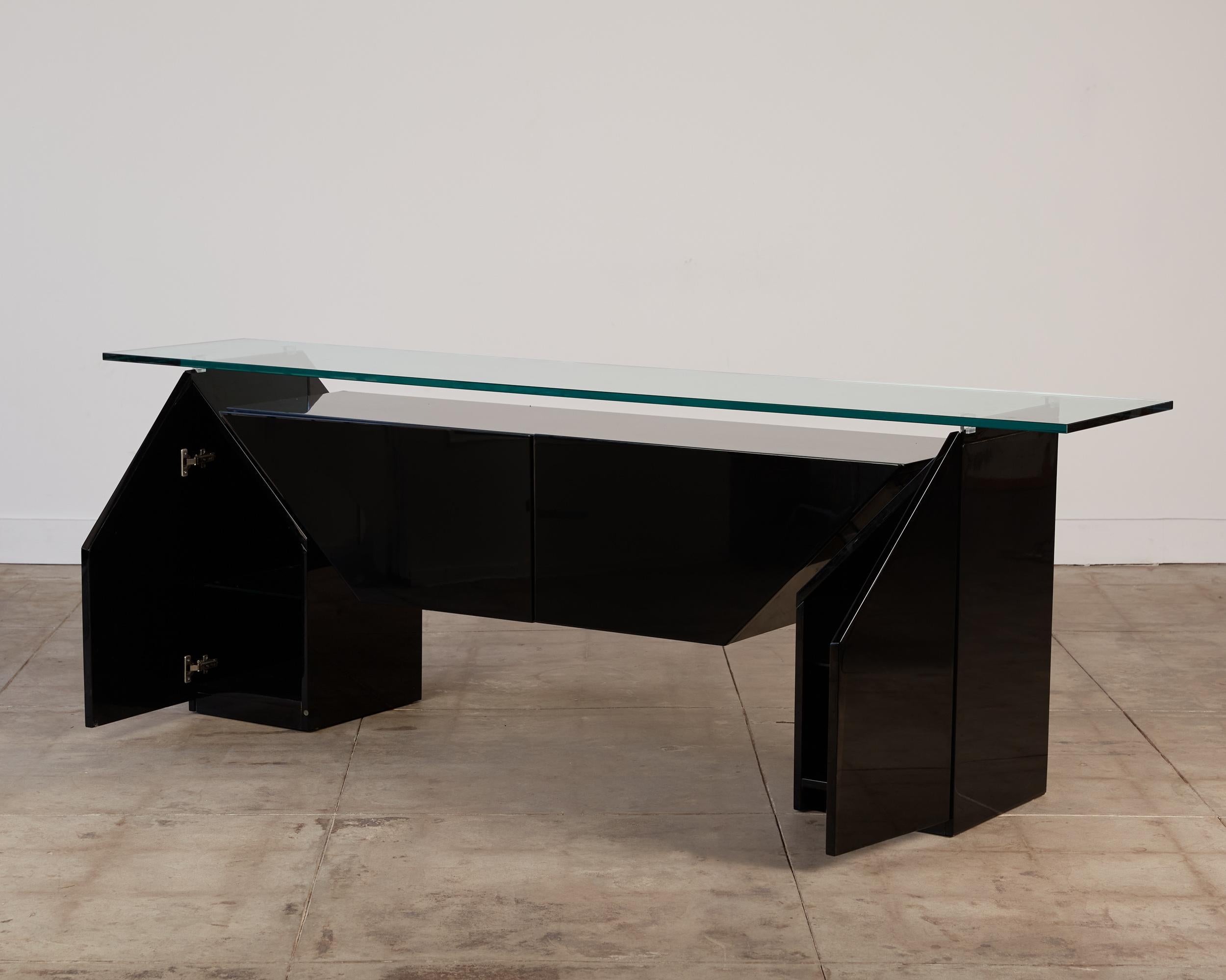 Black Lacquered Sideboard by Luigi Gorgoni for Roche Bobois In Good Condition In Los Angeles, CA
