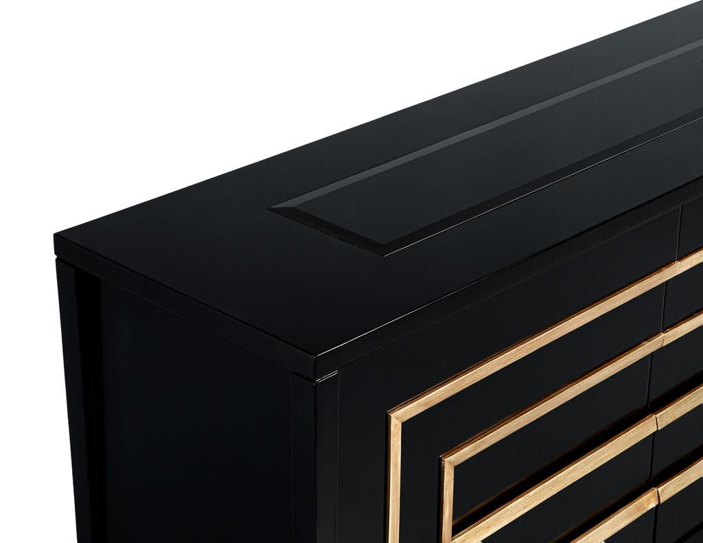 Schwarz lackierter Sideboard-Schrank mit Blattgoldverzierung im Angebot 5