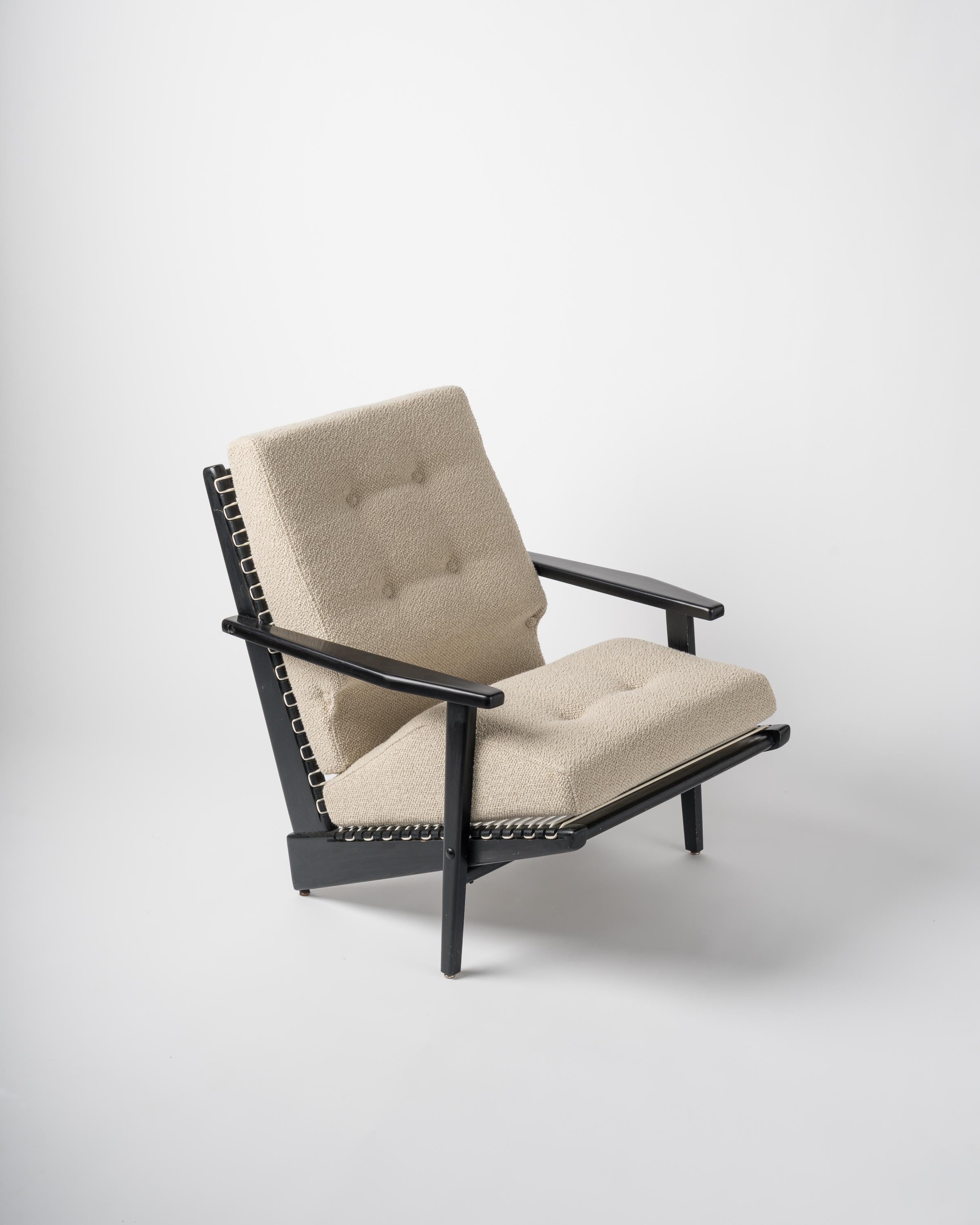 Black Lacquered Teakwood 