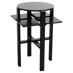 Mesa auxiliar Domino de madera lacada en negro de Charles Rennie Mackintosh, hacia 1970