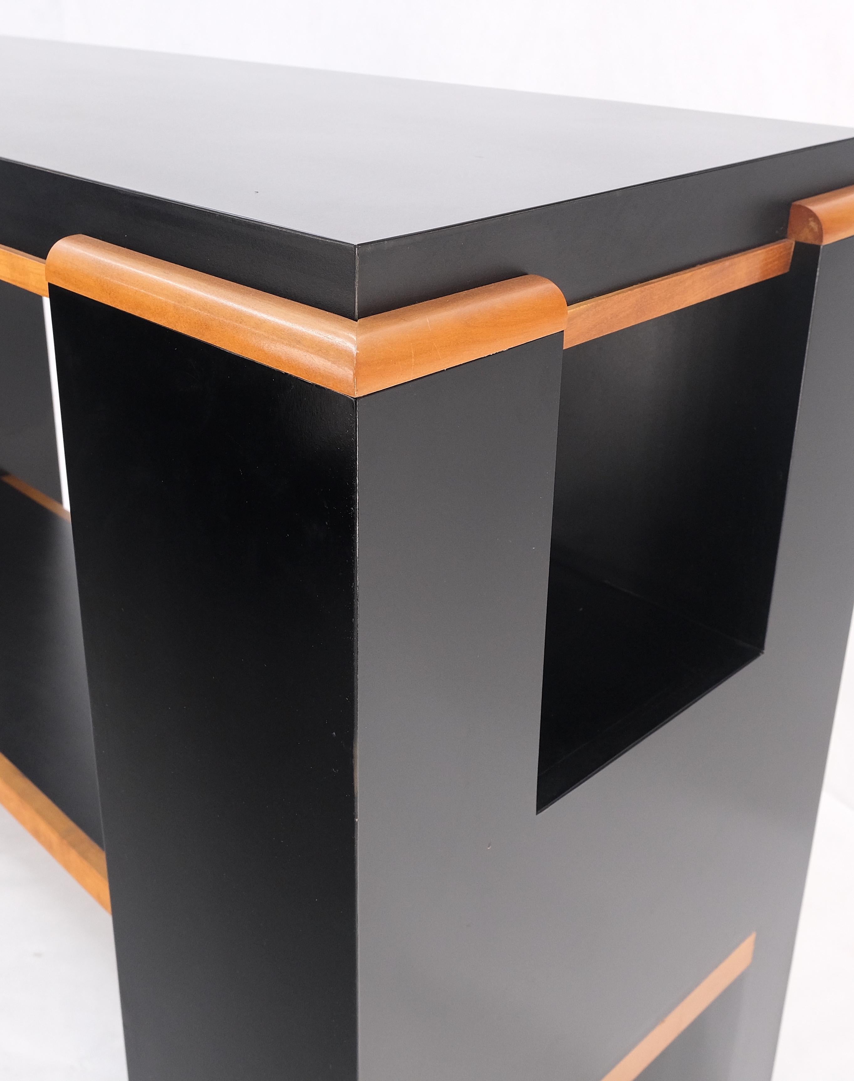 Comptoir de bar en stratifié noir Table haute de hall Console construite sur mesure Moderne en vente 3