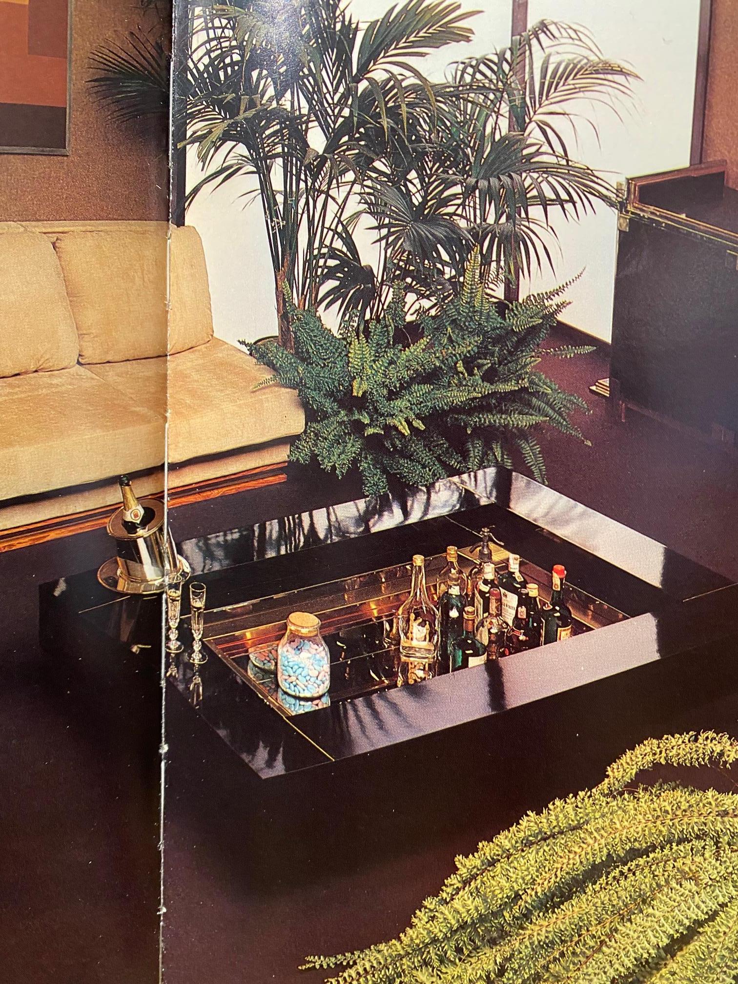 Black Laminate and Brass Coffee Table by Alain Delon for Jansen Collection en vente 8