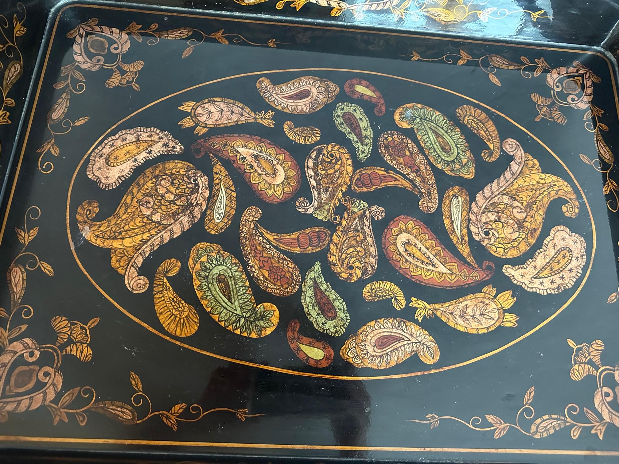 Black Laquer Paisley Decorated Tray Side Table For Sale 4