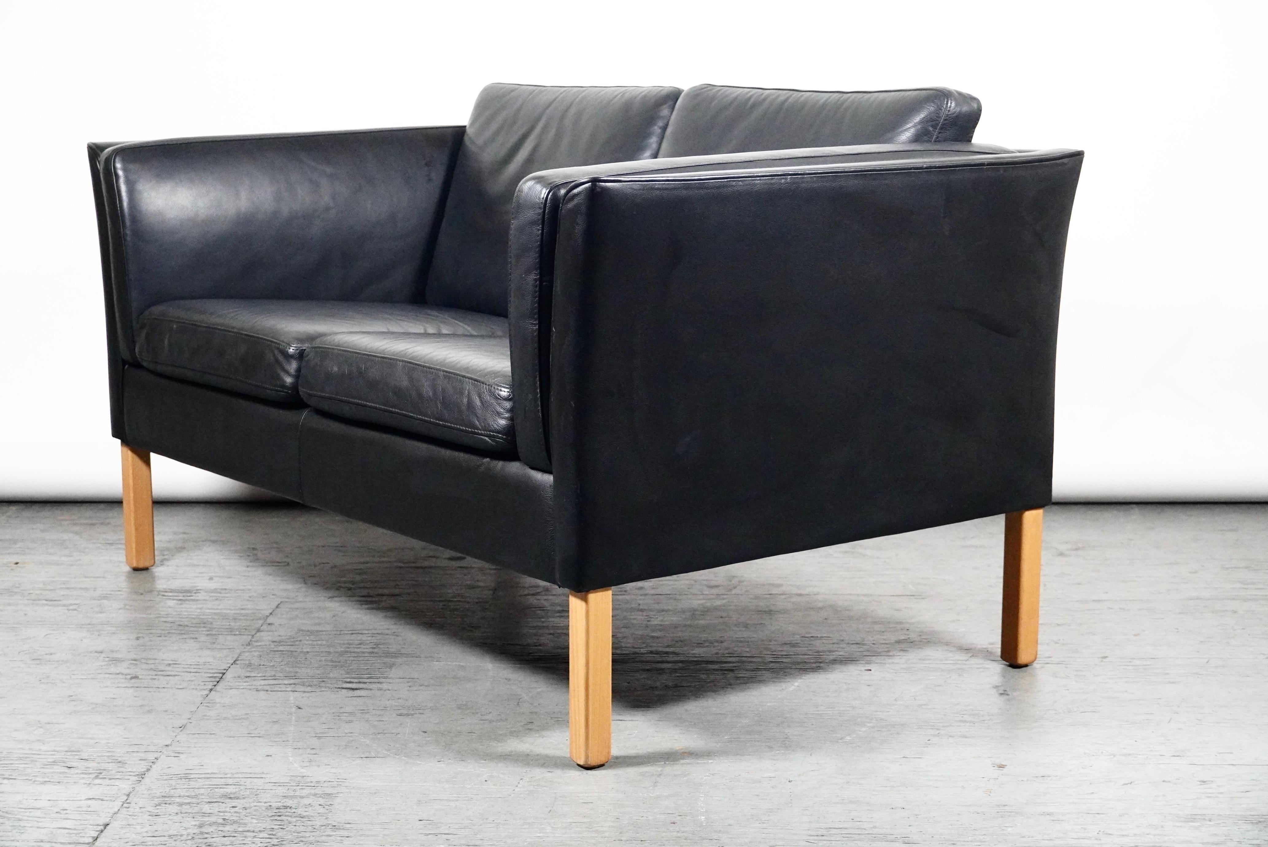 Black Lather Borge Mogensen Style Sofa / Settee by Stouby of Denmark In Good Condition In Oakland, CA