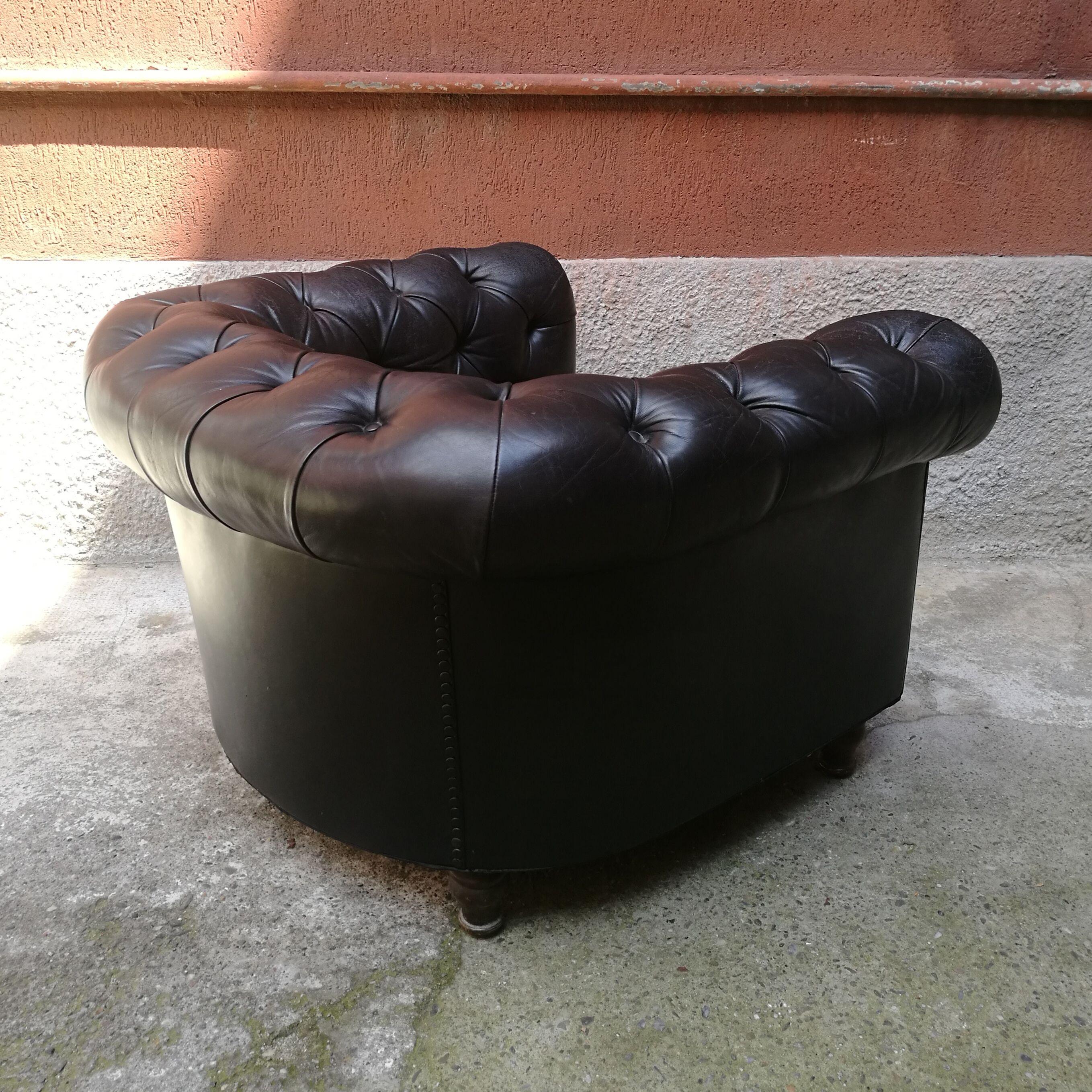 Black Lather Italian Chester Poltrona Frau Original Armchairs from 1960s In Fair Condition In MIlano, IT