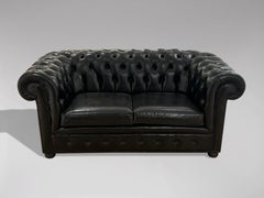 Black Leather 2-Seater Chesterfield Sofa