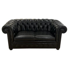 Black Leather 2-Seater Chesterfield Sofa