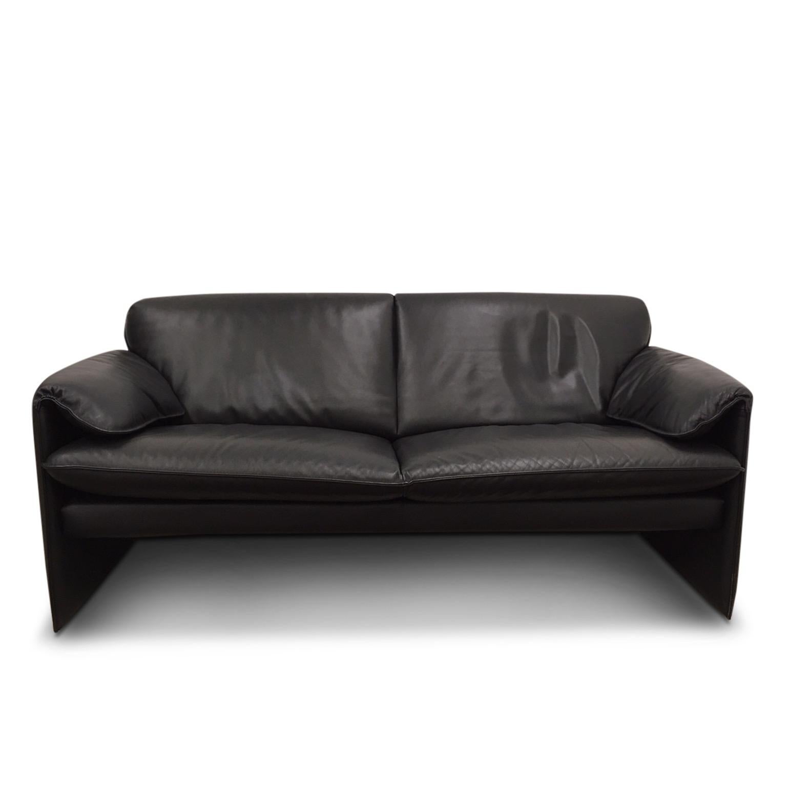 Modern Black Leather 2.5-Seat Sofa by Leolux, Model Bora Bora, 1983. FINAL SALE