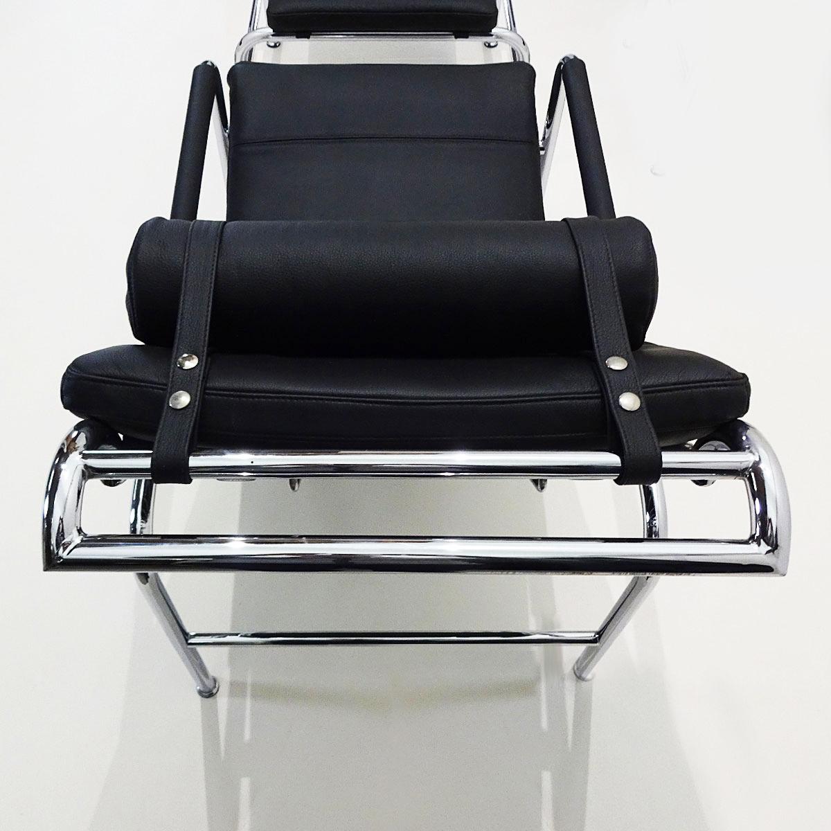 Black Leather and Chrome Gabriele Mucchi Genni Reclining Chairs and Ottomans 1