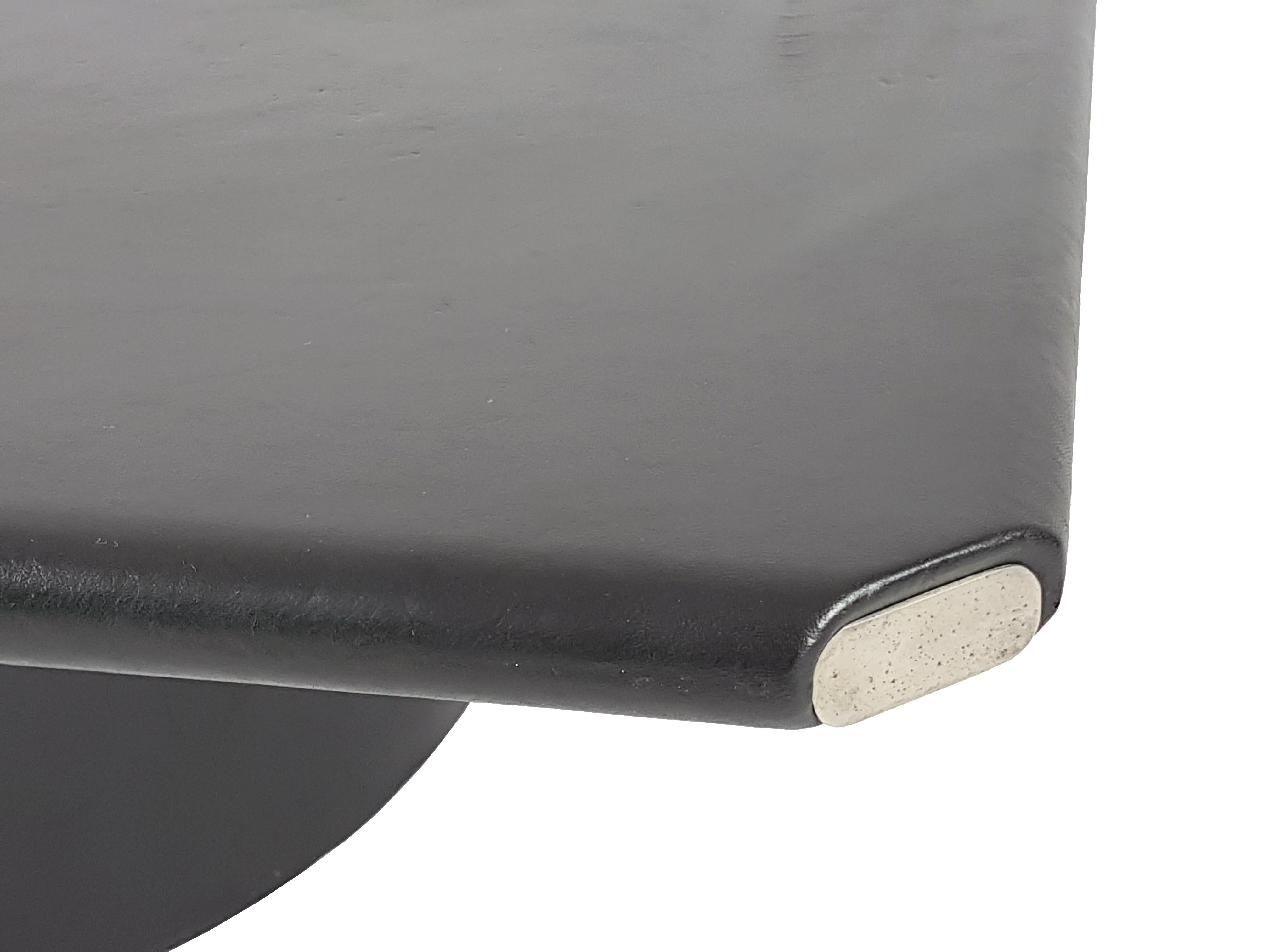 Black Leather and Fiber Glass Low Table by Afra & Tobia Scarpa for B&B Italia In Excellent Condition In Varese, Lombardia
