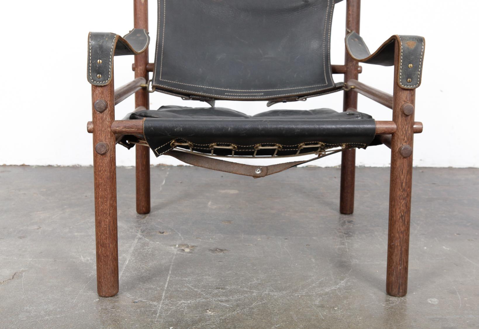 Mid-20th Century Black Leather and Oak Safari Chair by Arne Norell for Norell AB