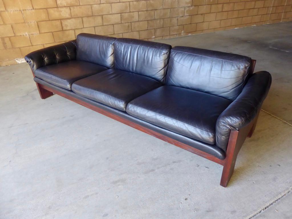 American Black Leather and Rosewood Sofa by Milo Baughman for Thayer Coggin, circa 1970s