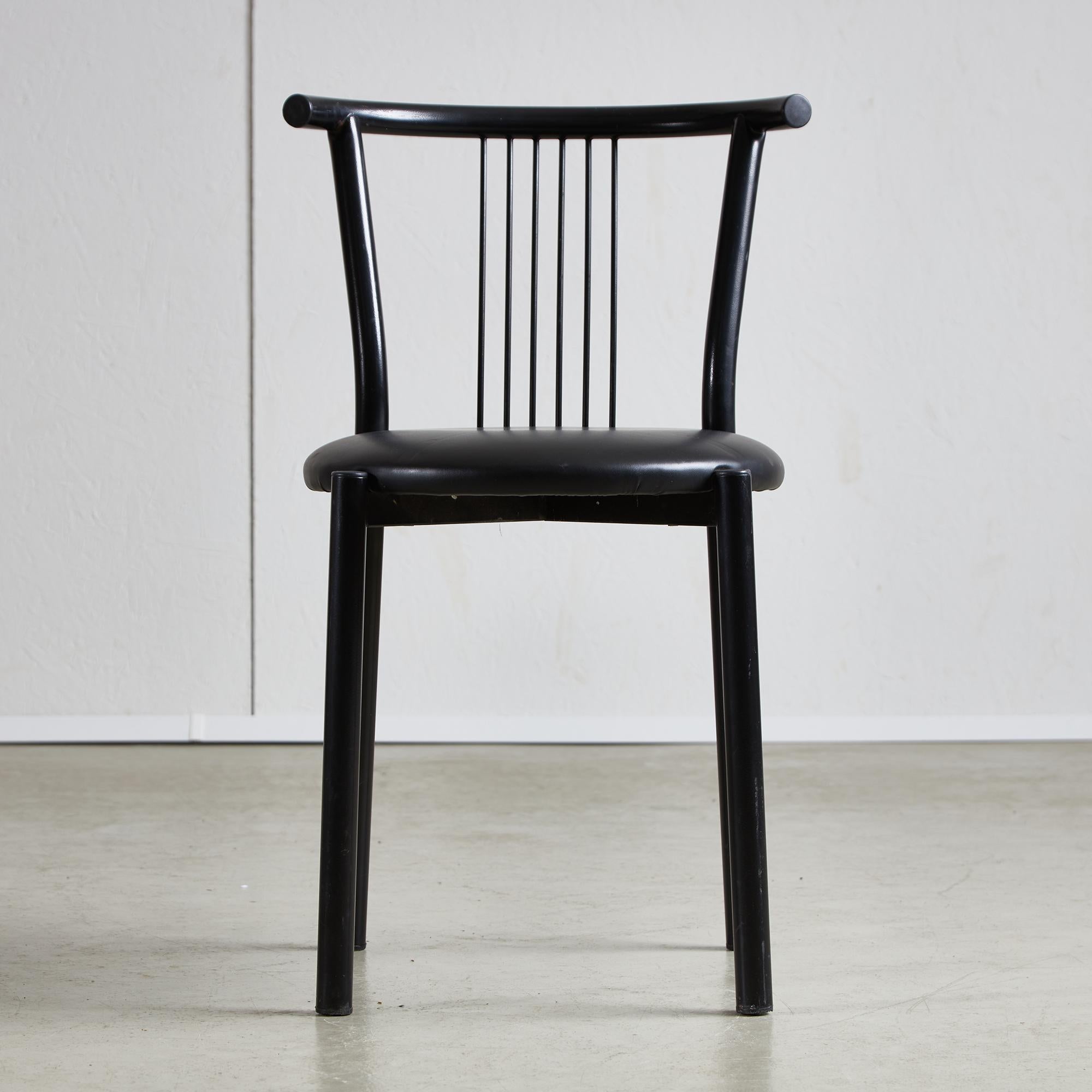 Black Leather and Steel Chairs Set In Good Condition In Budapest, HU