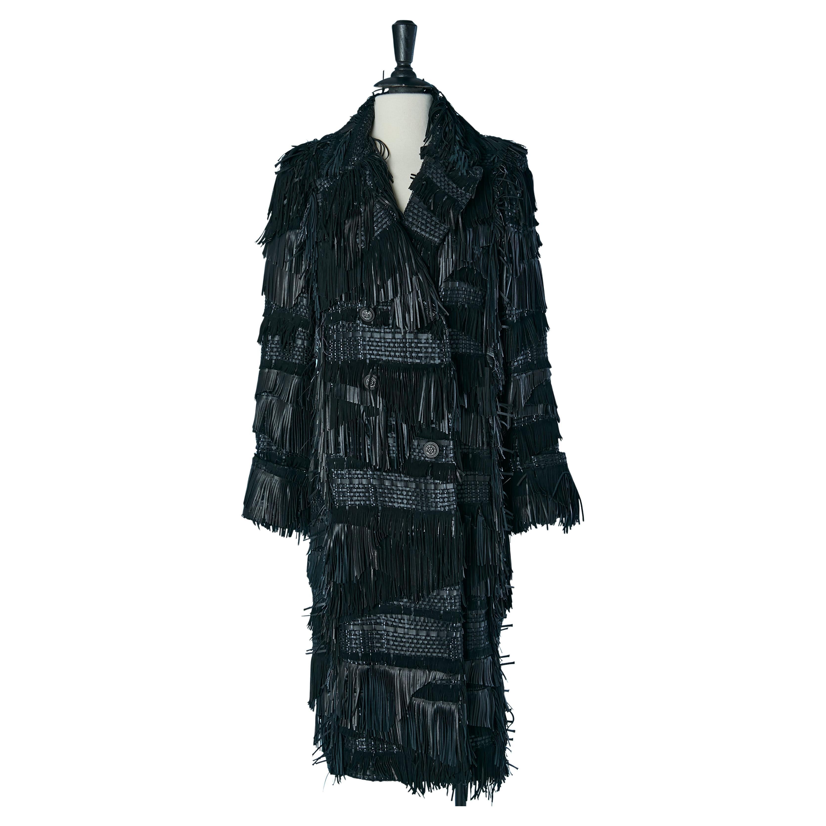 Black leather and suede coat with fringes CHANEL Les Métiers d
Art Paris Dallas en venta