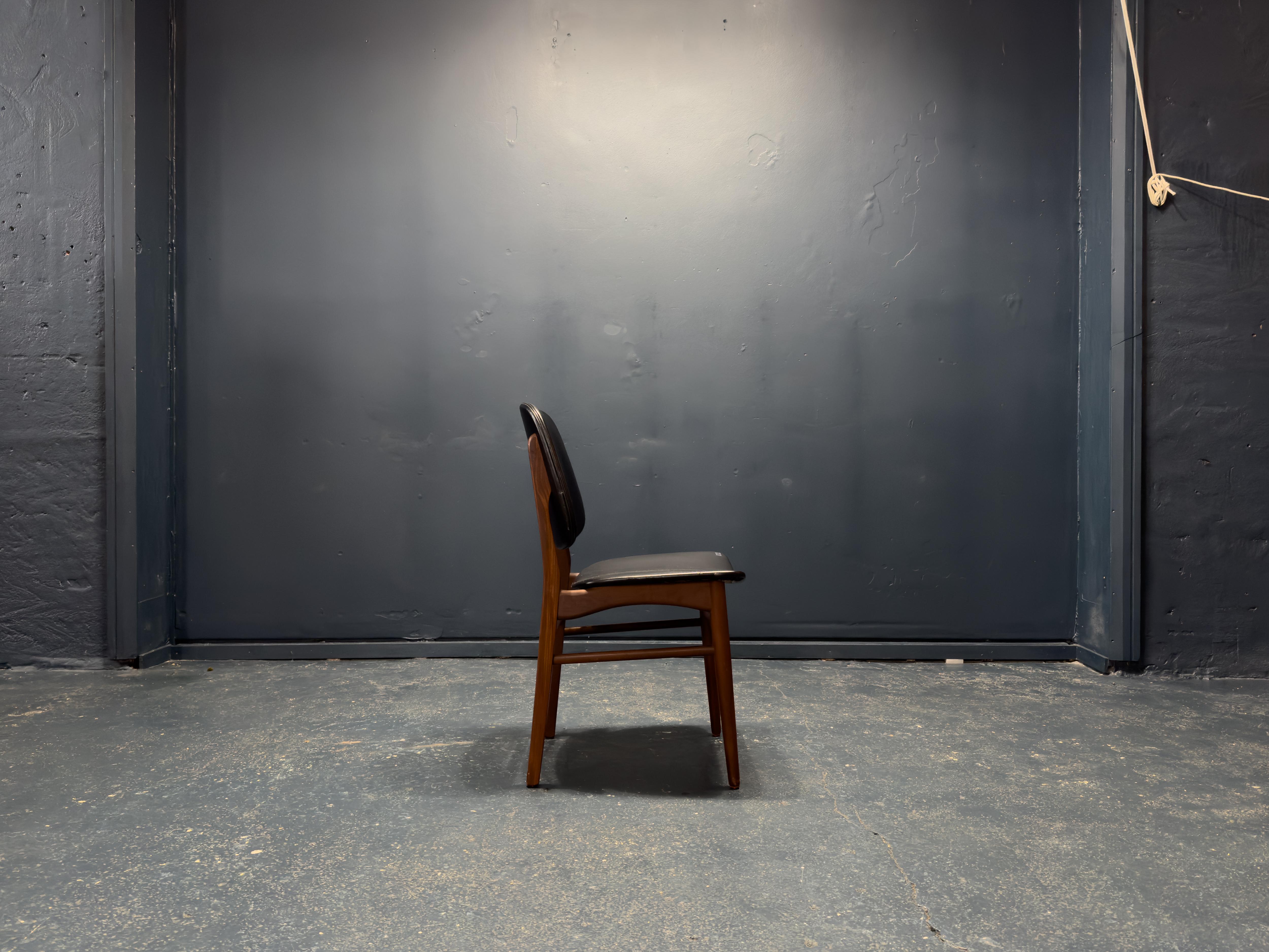 Danese Sedia in pelle nera e teak in vendita