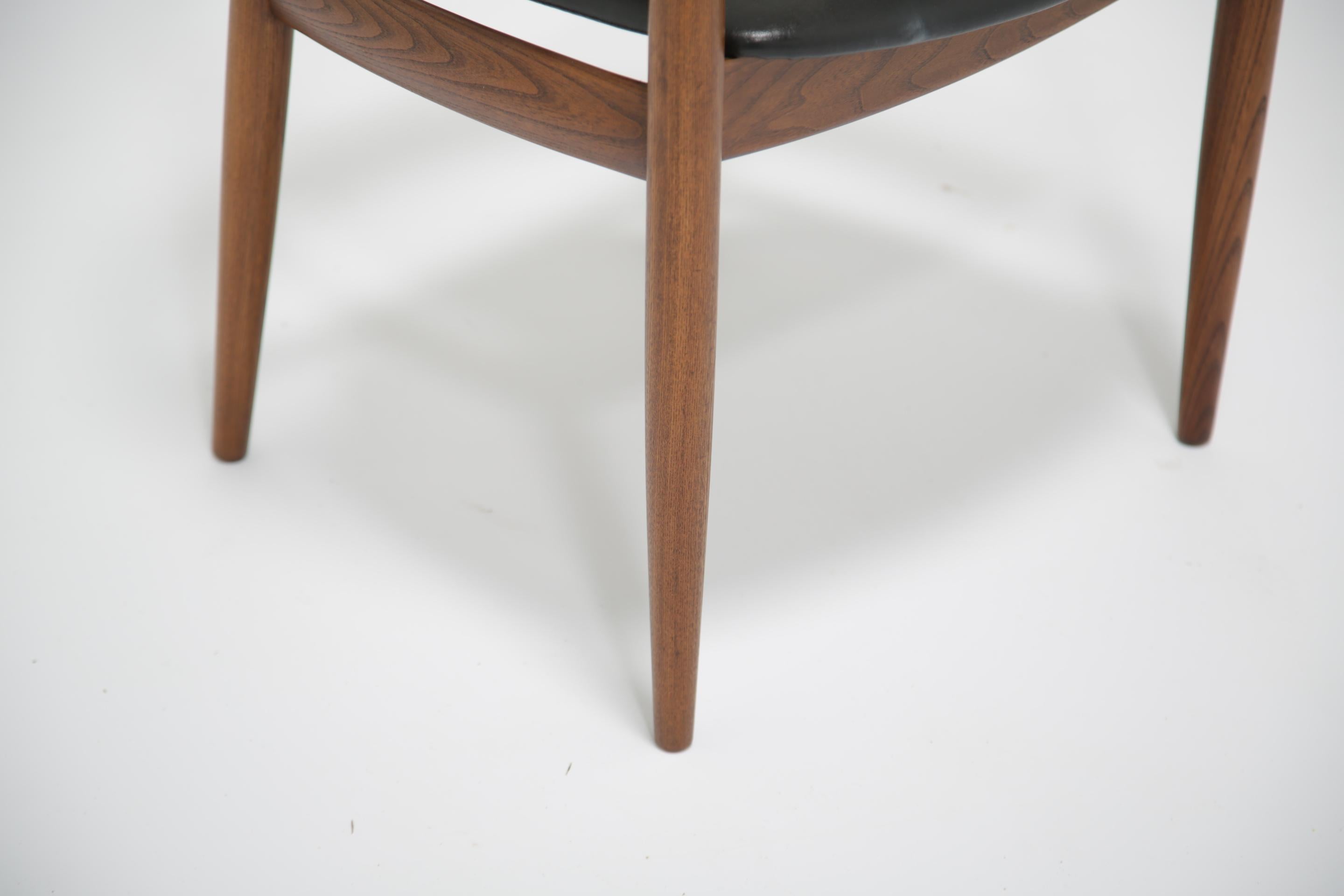 Pelle Sedia da scrivania in pelle nera e teak di Illum Wikkelsø per N. Eilersen, 1960. in vendita