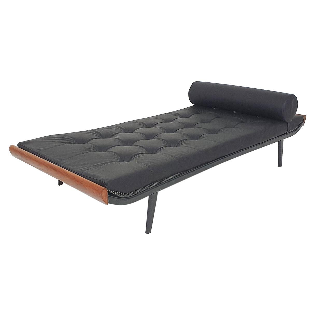 Black Leather A.R. Cordemeyer for Auping “Cleopatra” Daybed The Netherlands 1953