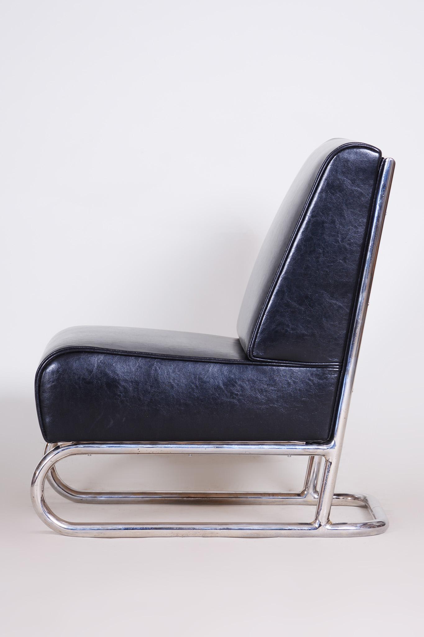 Mid-20th Century Black Leather Armchair, 1930s, Czechia For Sale