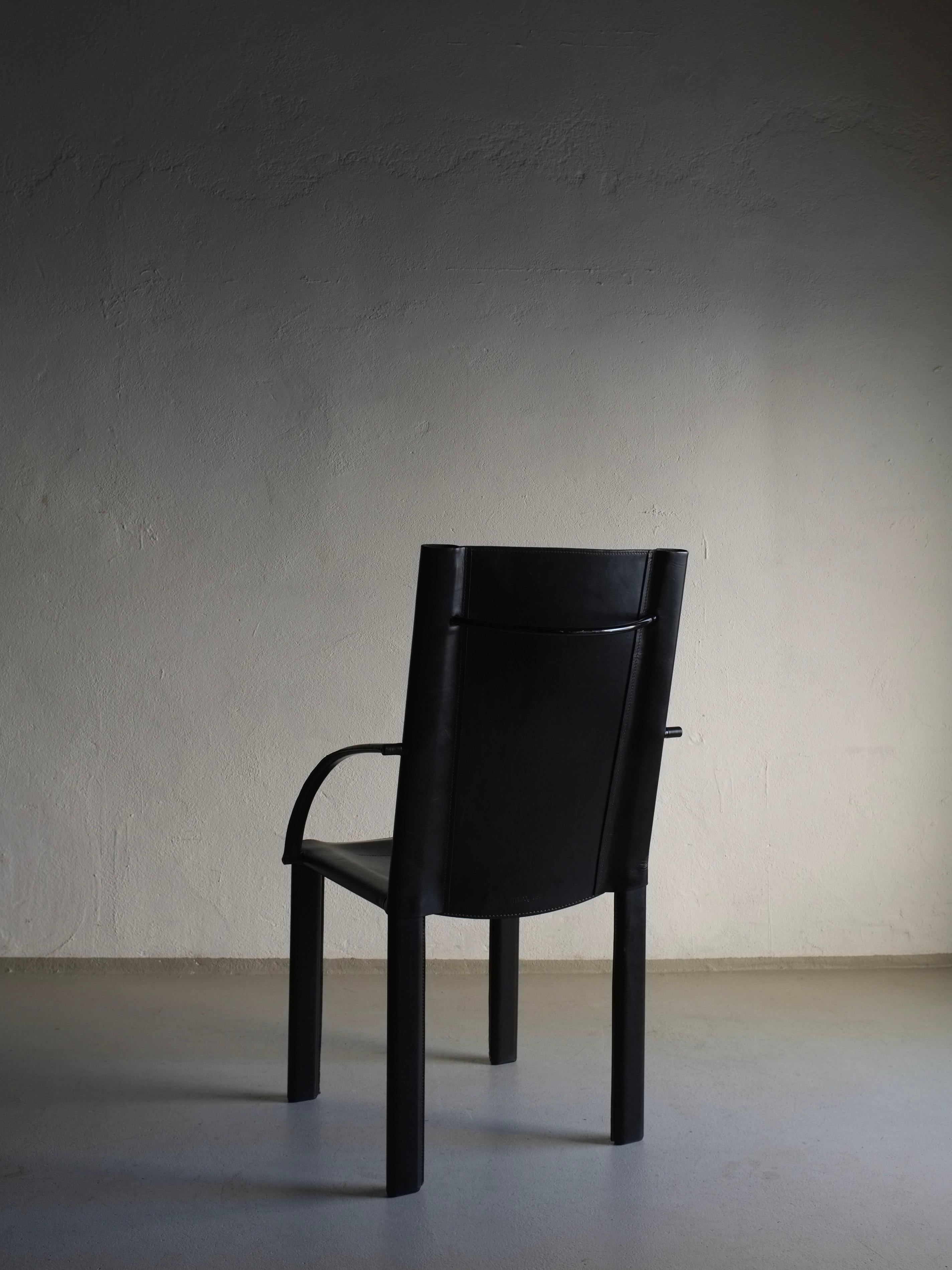 Post-Modern Black Leather Armchair by Carlo Bartoli for Matteo Grassi, Italy, 1980s For Sale
