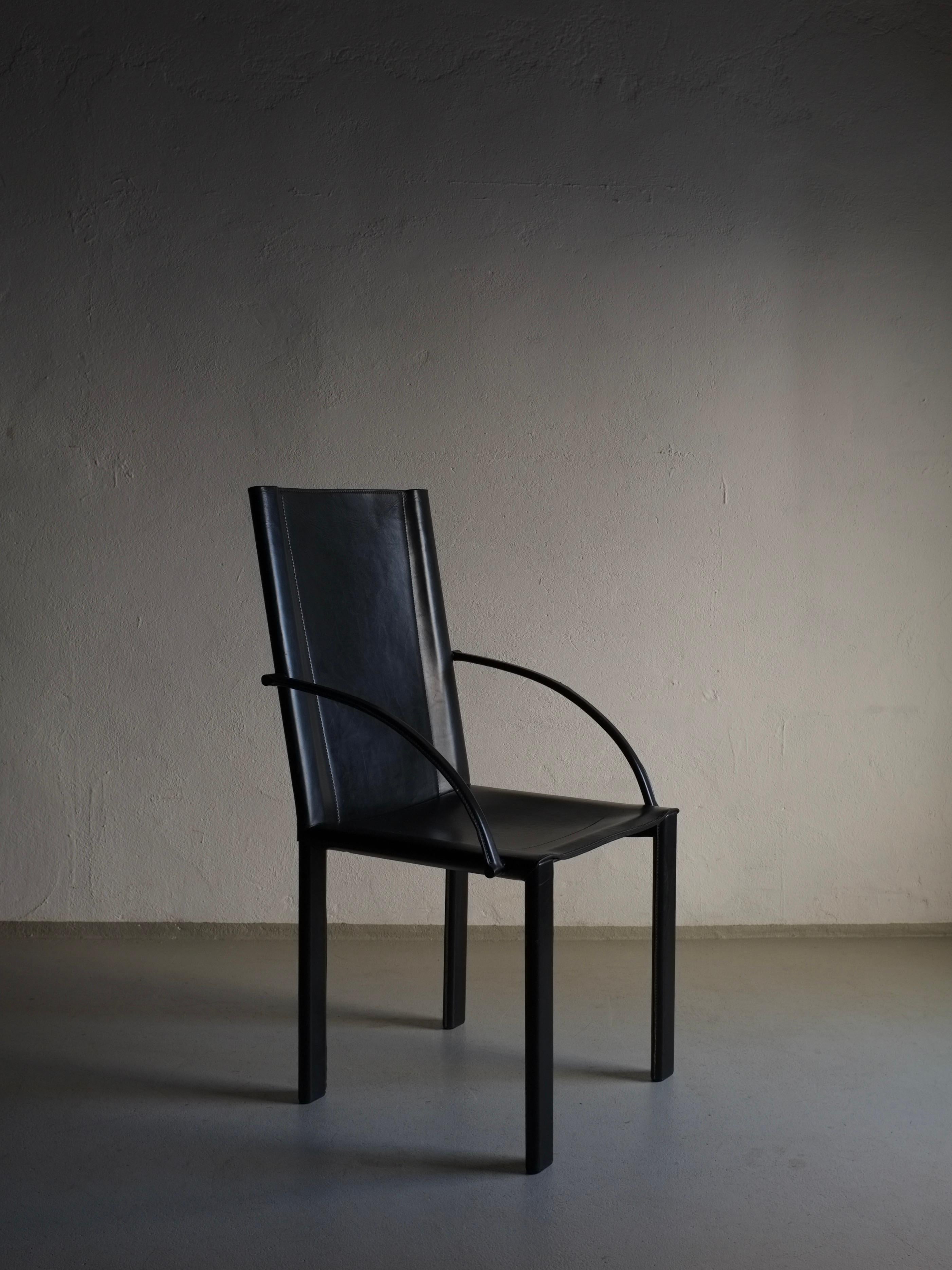 Late 20th Century Black Leather Armchair by Carlo Bartoli for Matteo Grassi, Italy, 1980s For Sale