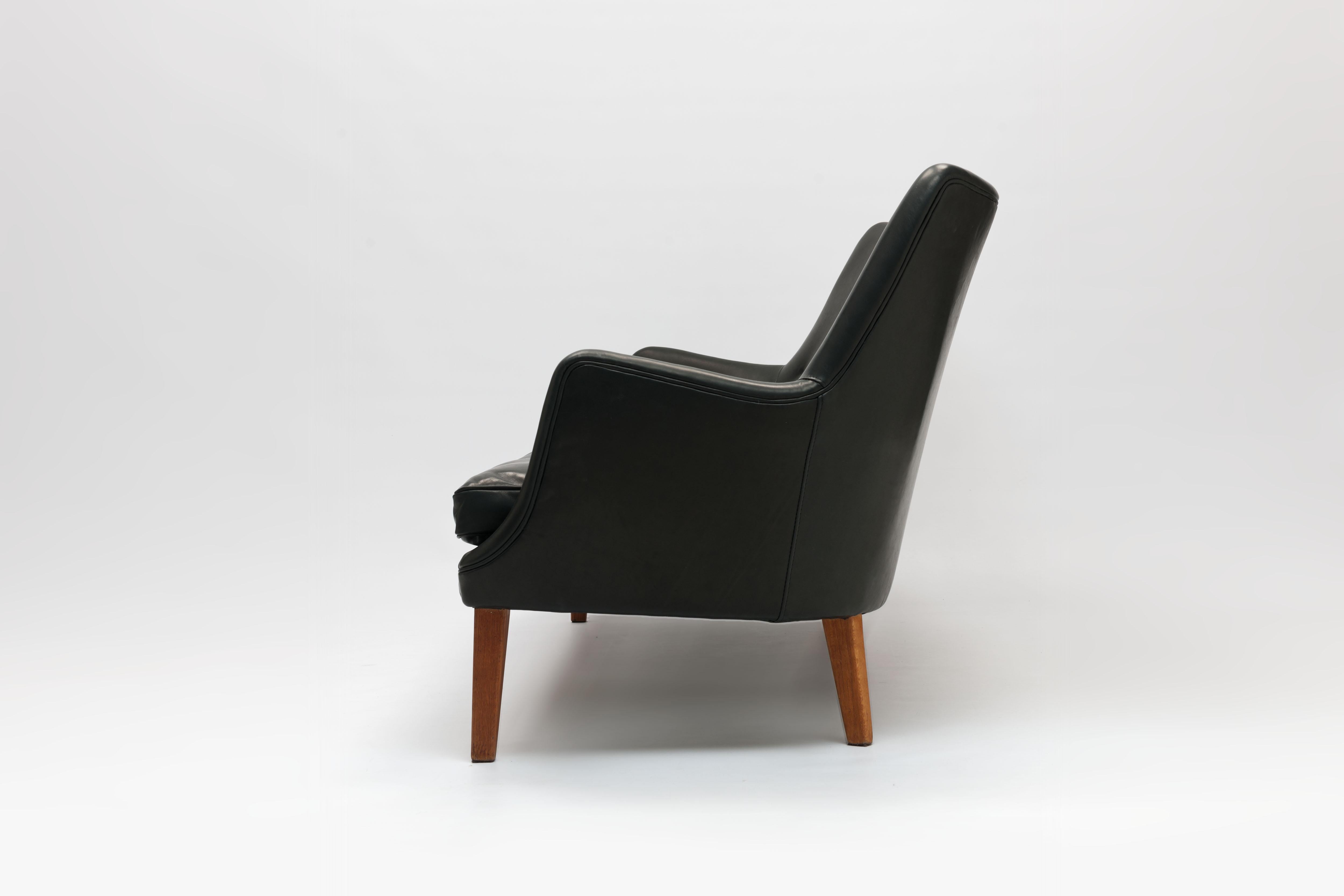 Black Leather Arne Vodder AV53 / 3 Sofa, Ivan Schlechter, Denmark 9