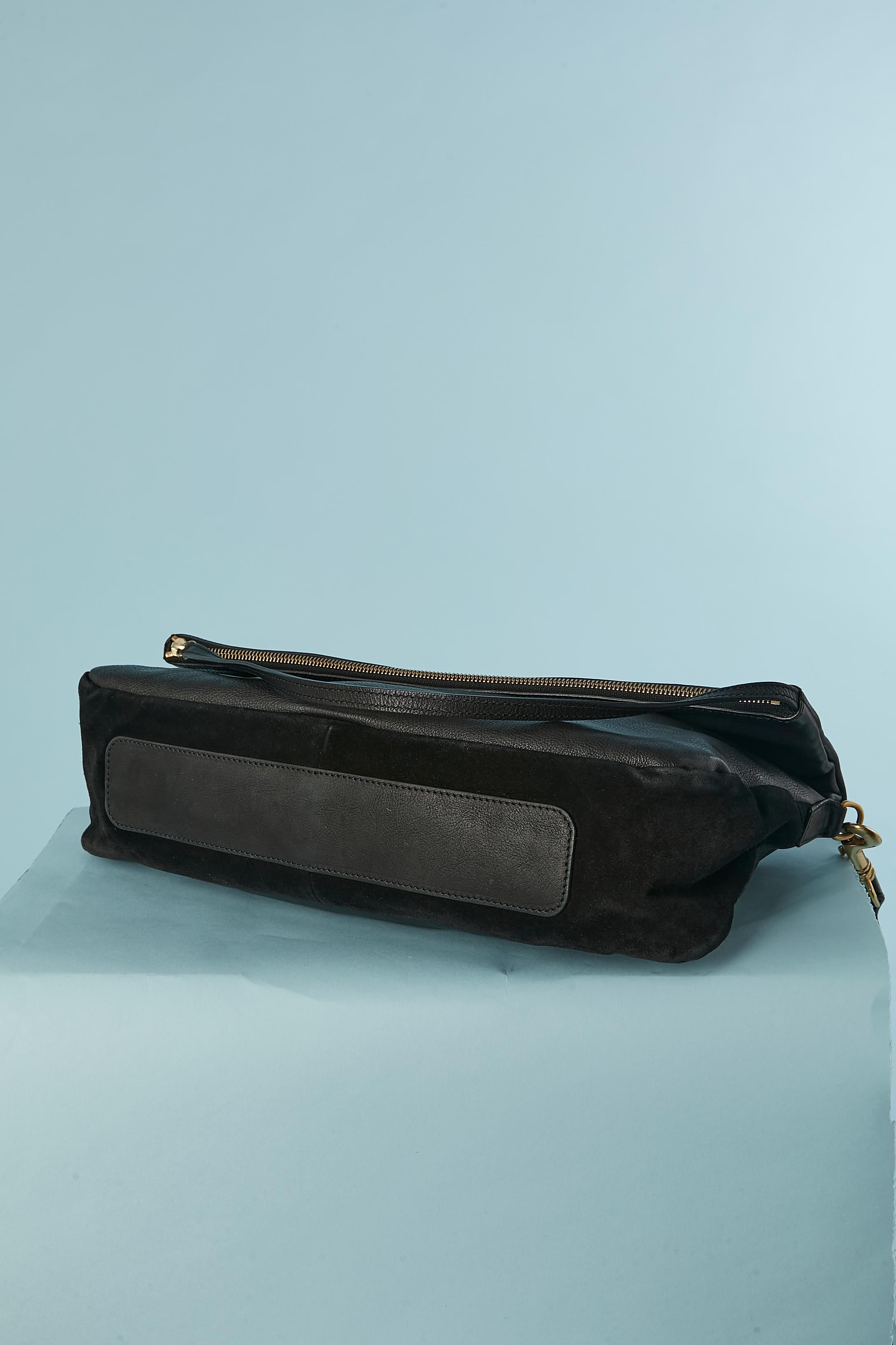 Black leather bag foiled on the top and gold zip closure Céline For Sale 1