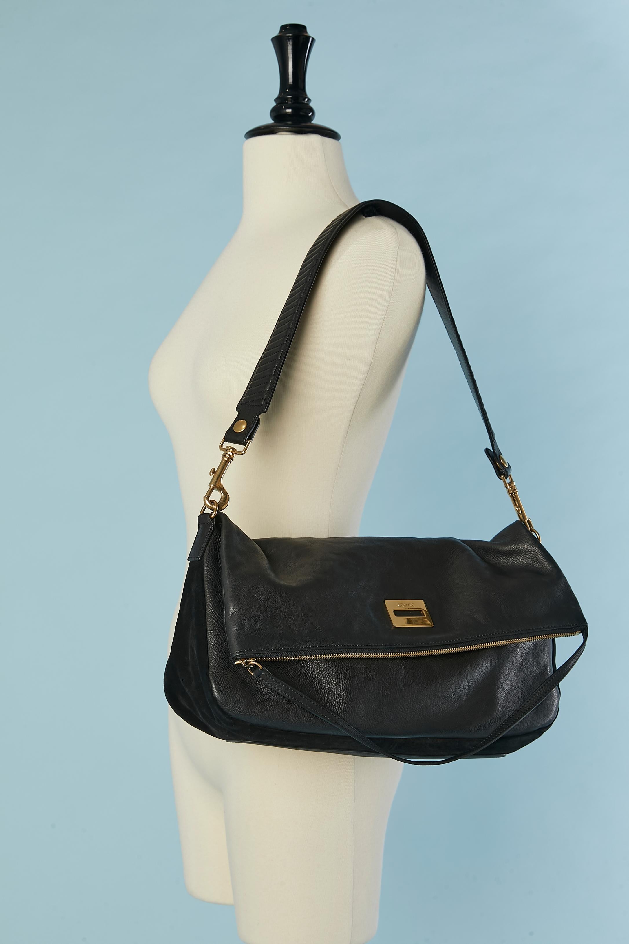 Black leather bag foiled on the top and gold zip closure Céline For Sale 2