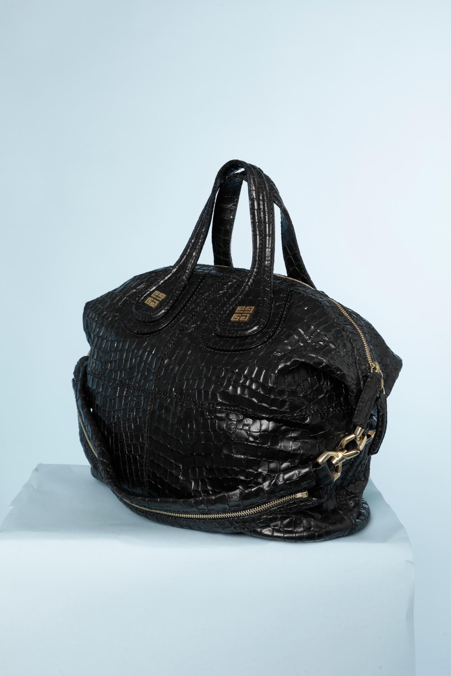 Black leather bag with double handle Givenchy  In Excellent Condition For Sale In Saint-Ouen-Sur-Seine, FR